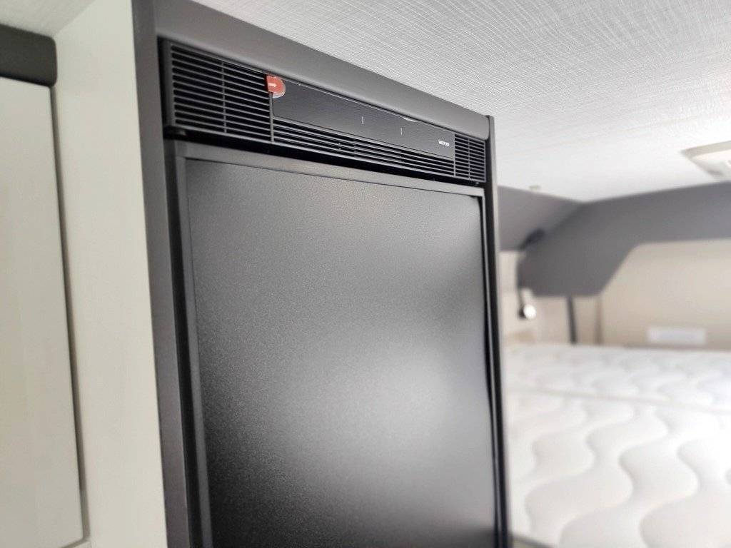 Mclouis MENFYS VAN 3 MAXI S-LINE (2)