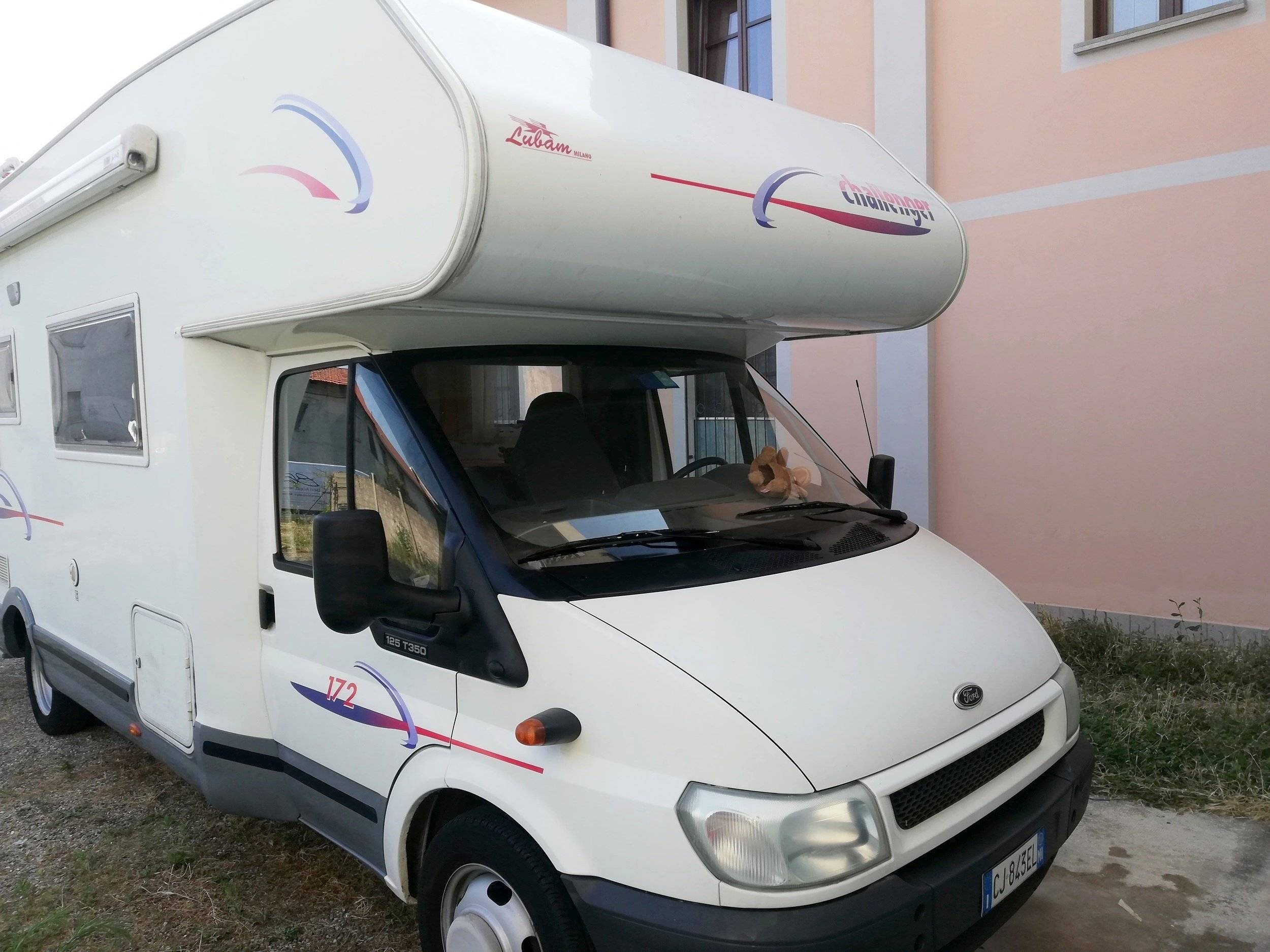 Challenger Transit 2,5 l TDCi 140 ch.