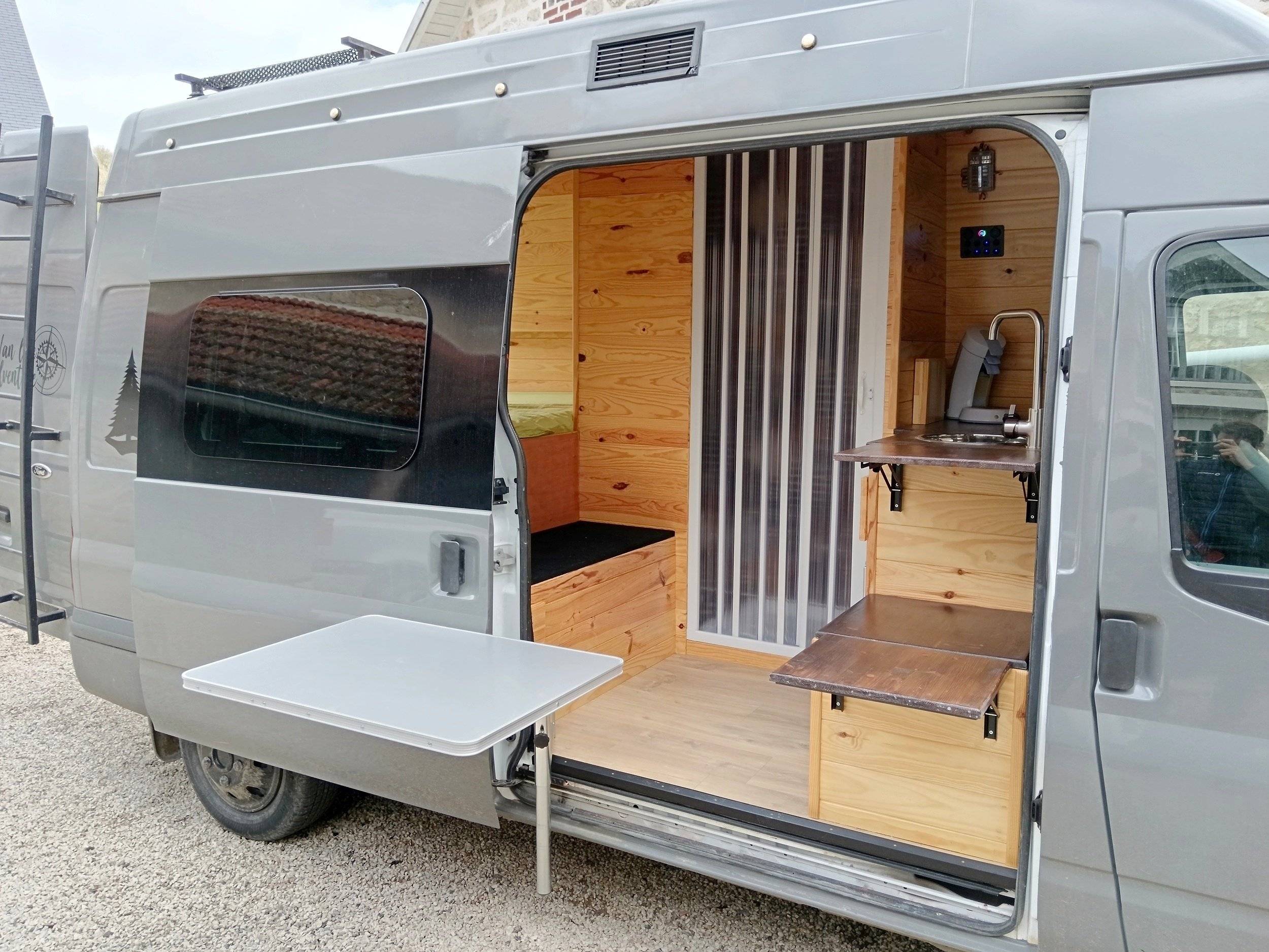 LAMBERT MOBILE ford transit