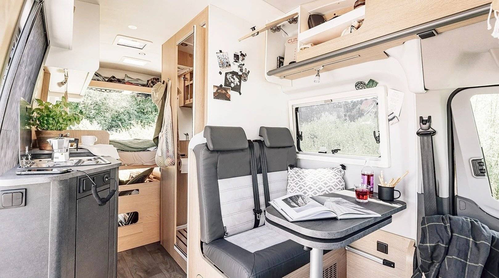 Menjador Ford Cliff 590 4x4 Adventure - Yescapa