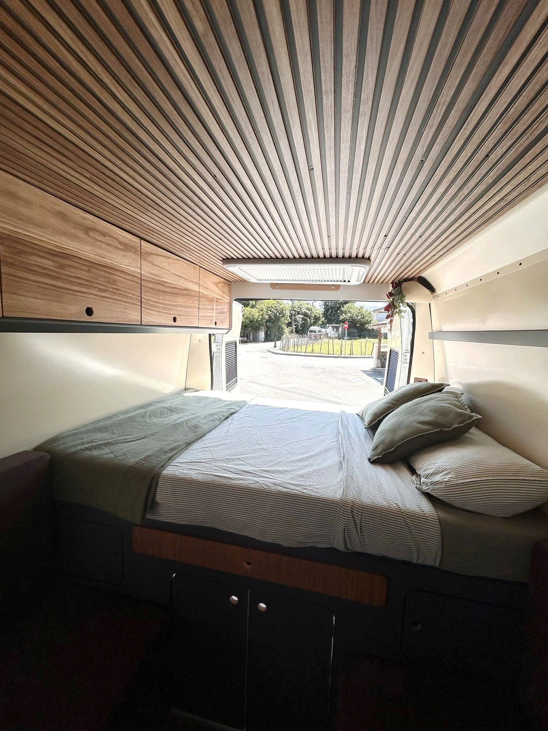 Plazas en cama Peugeot - Yescapa