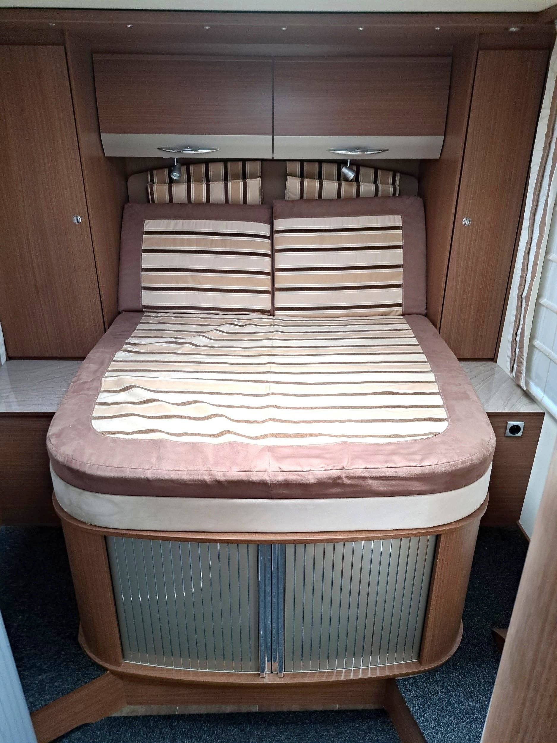 Bürstner Bürstner Ixeo Plus IT 724