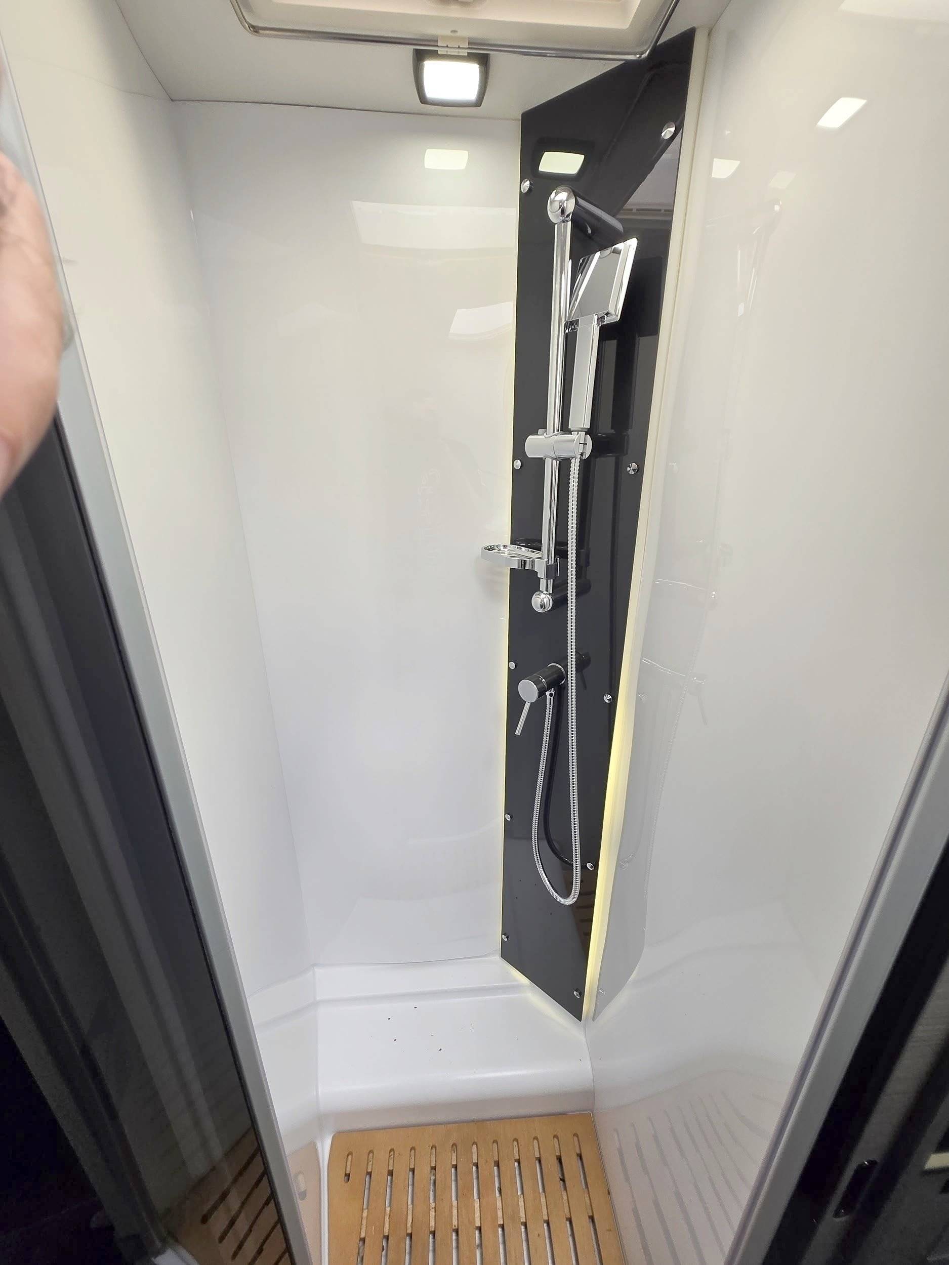 Challenger 328 Graphite Premium