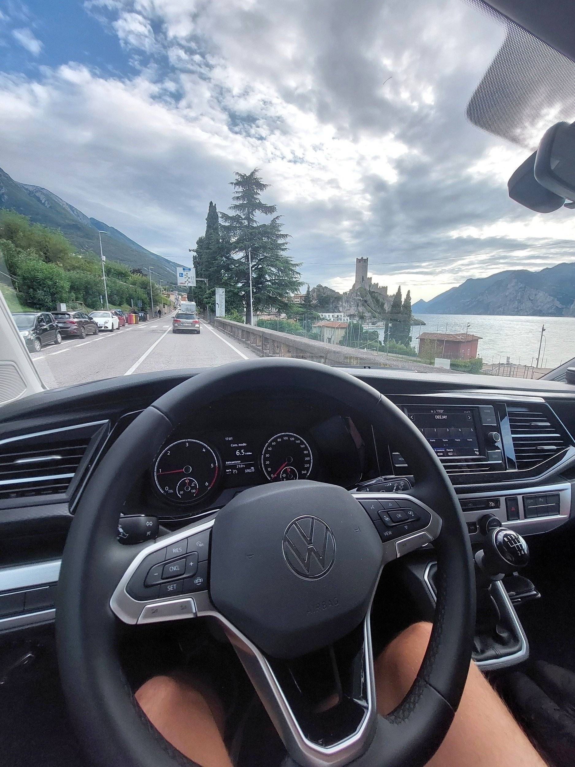 Volkswagen Volkswagen T6.1 California