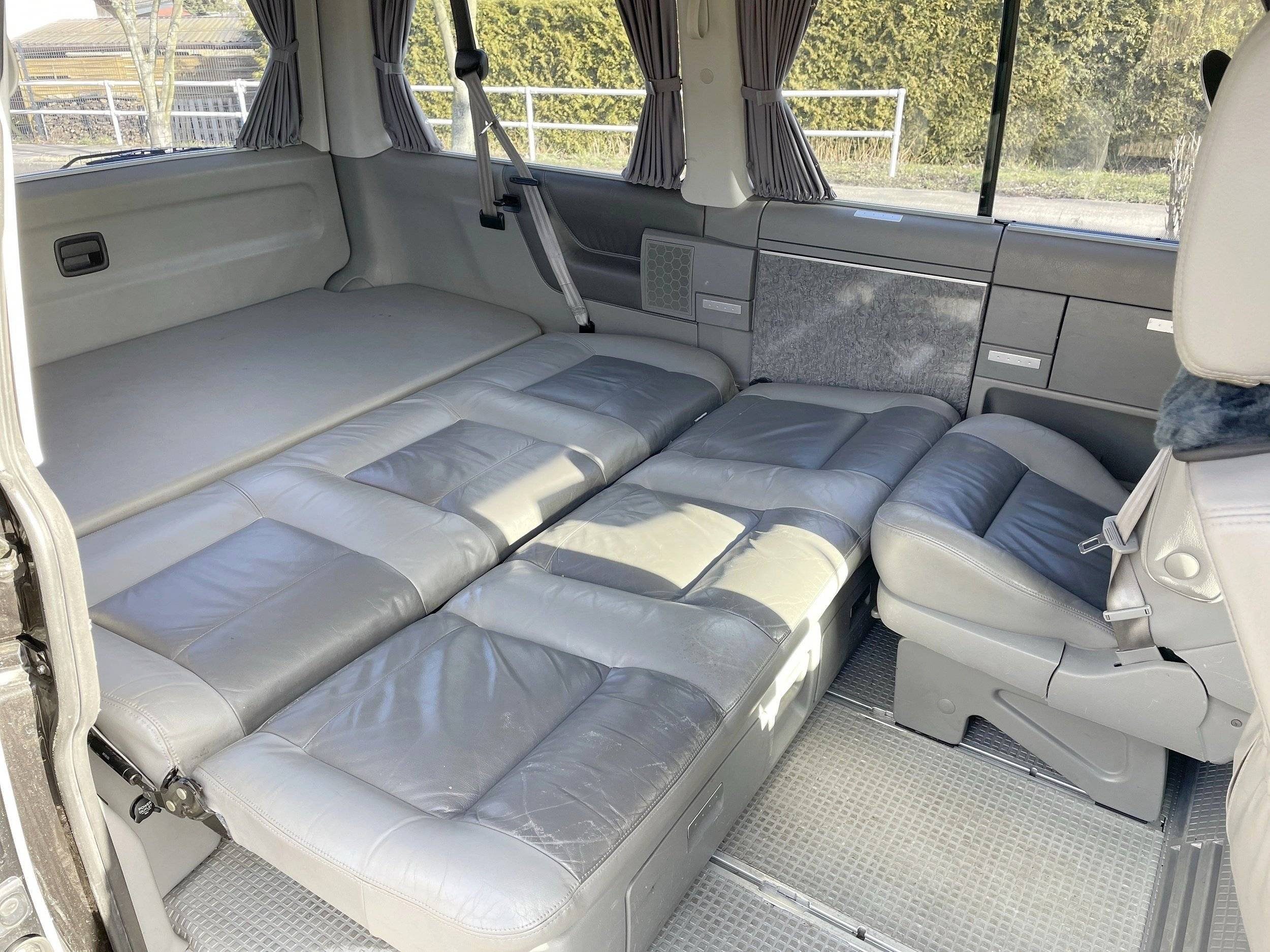 Couchages Volkswagen Transporter T4 Multivan - Yescapa