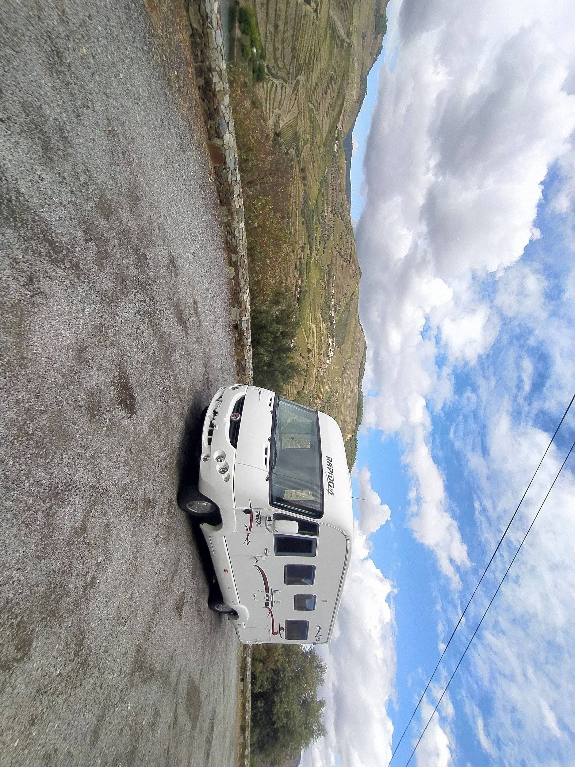schräge Vorderansicht Fiat Ducato 2,3 l 148 ch/Al-Ko - Yescapa