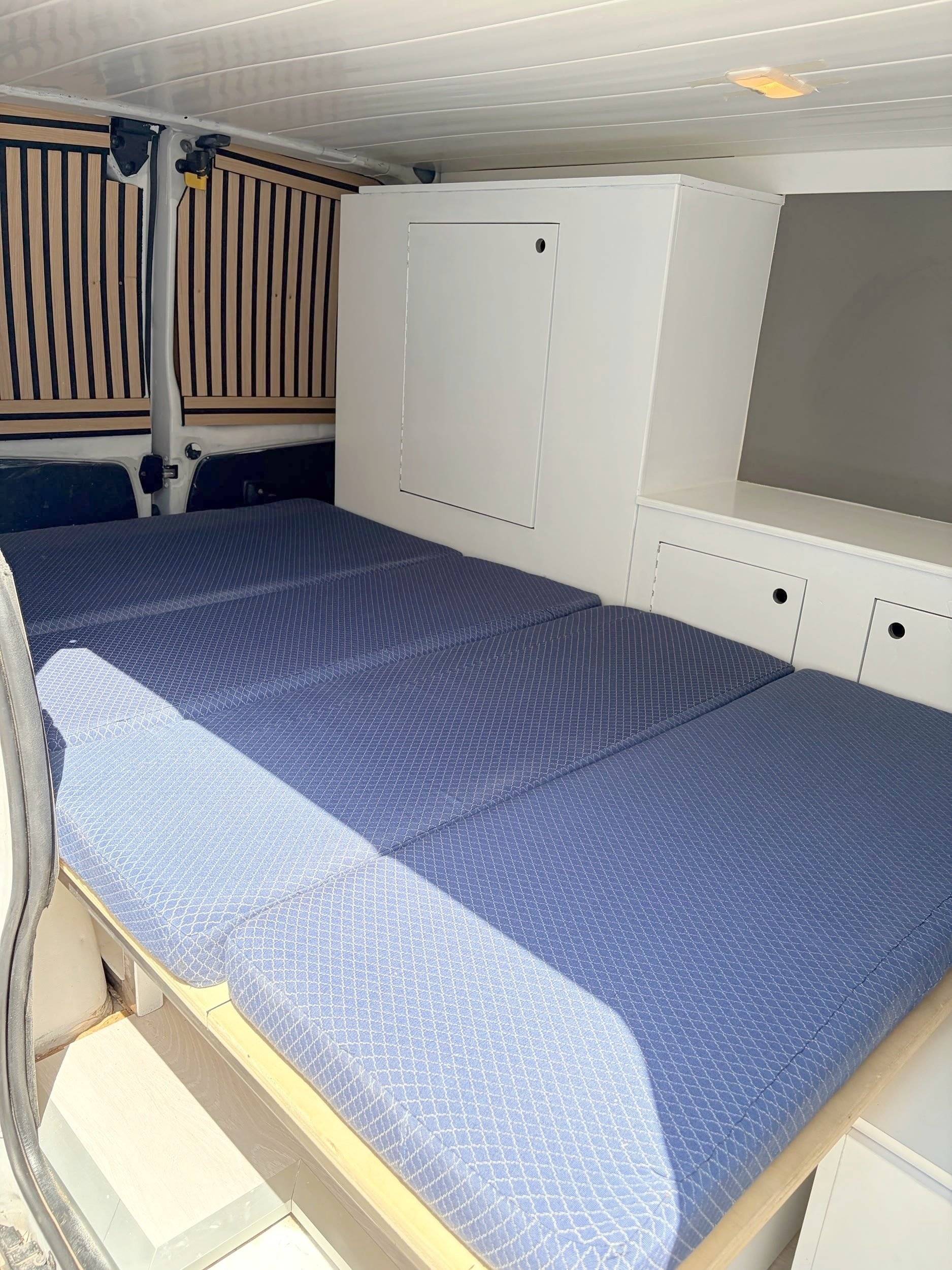 Schlafplätze Renault Trafic 1.6 dci90 - Yescapa