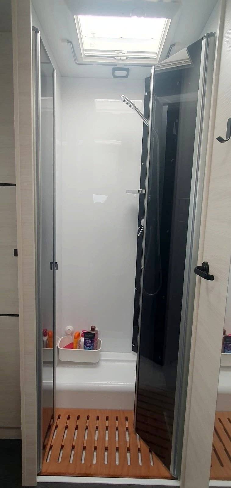 Challenger 380 GRAPHITE