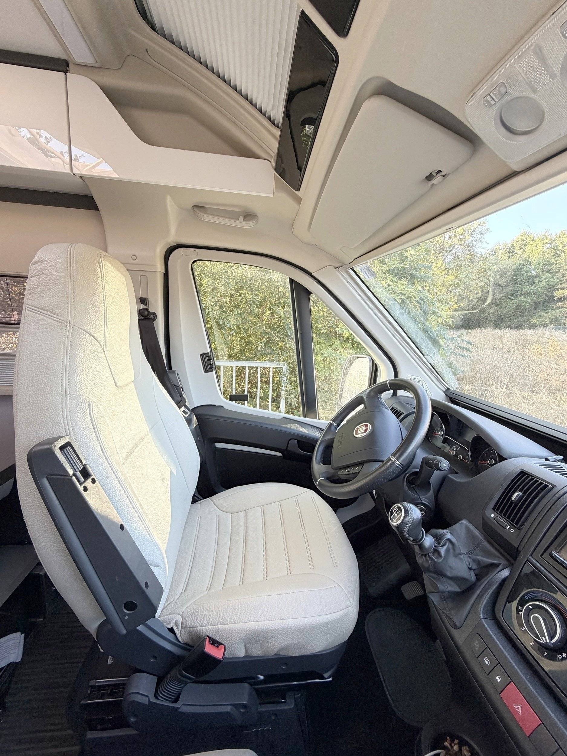 Mclouis Menfys VAN S-Line 3 Maxi