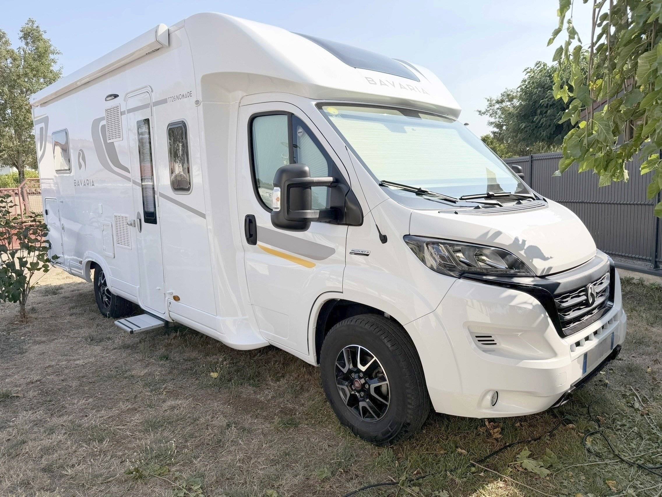 Front view from 3/4 Fiat Ducato Multijet 3  140 - Yescapa