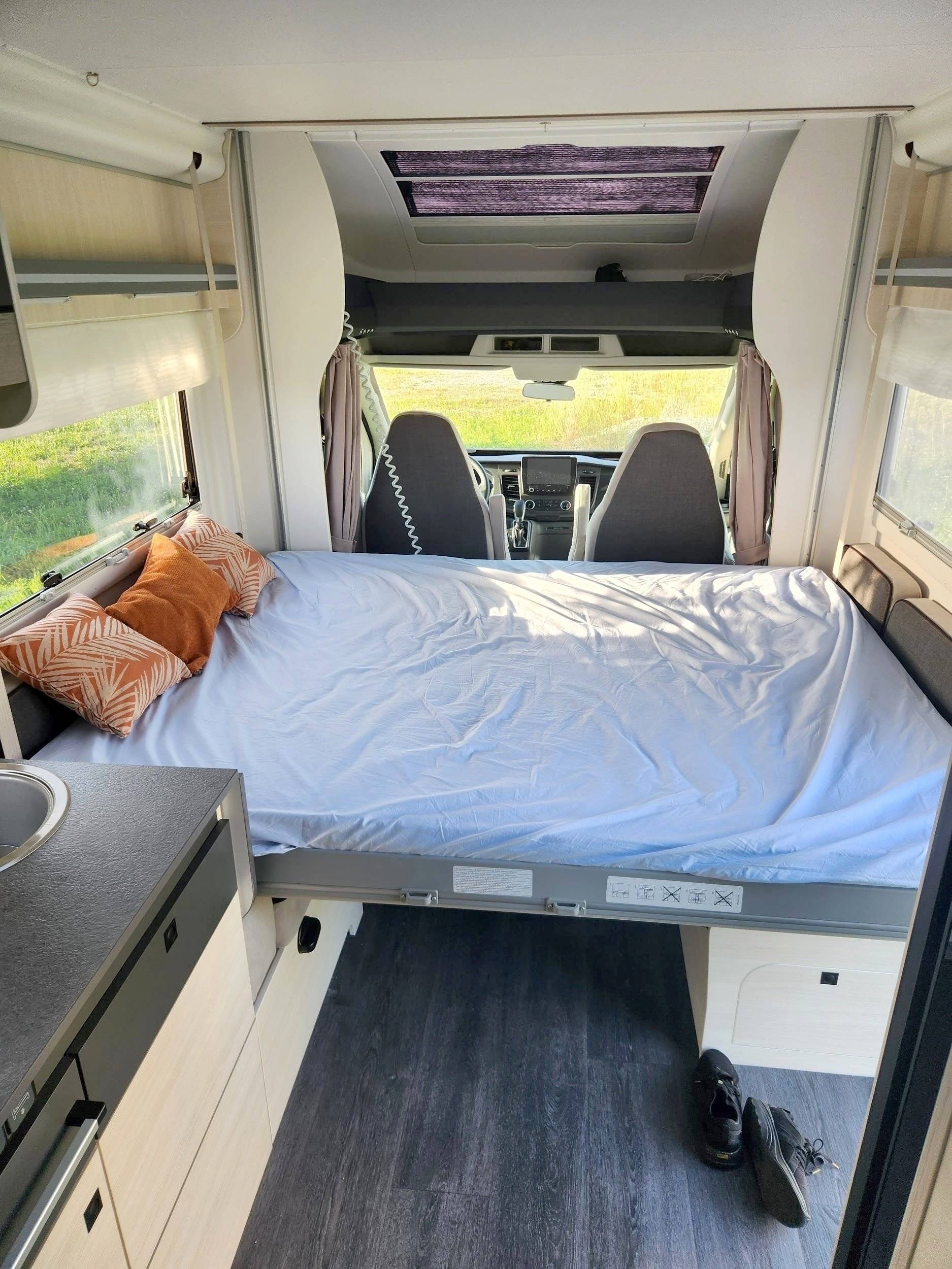 Challenger 380 GRAPHITE