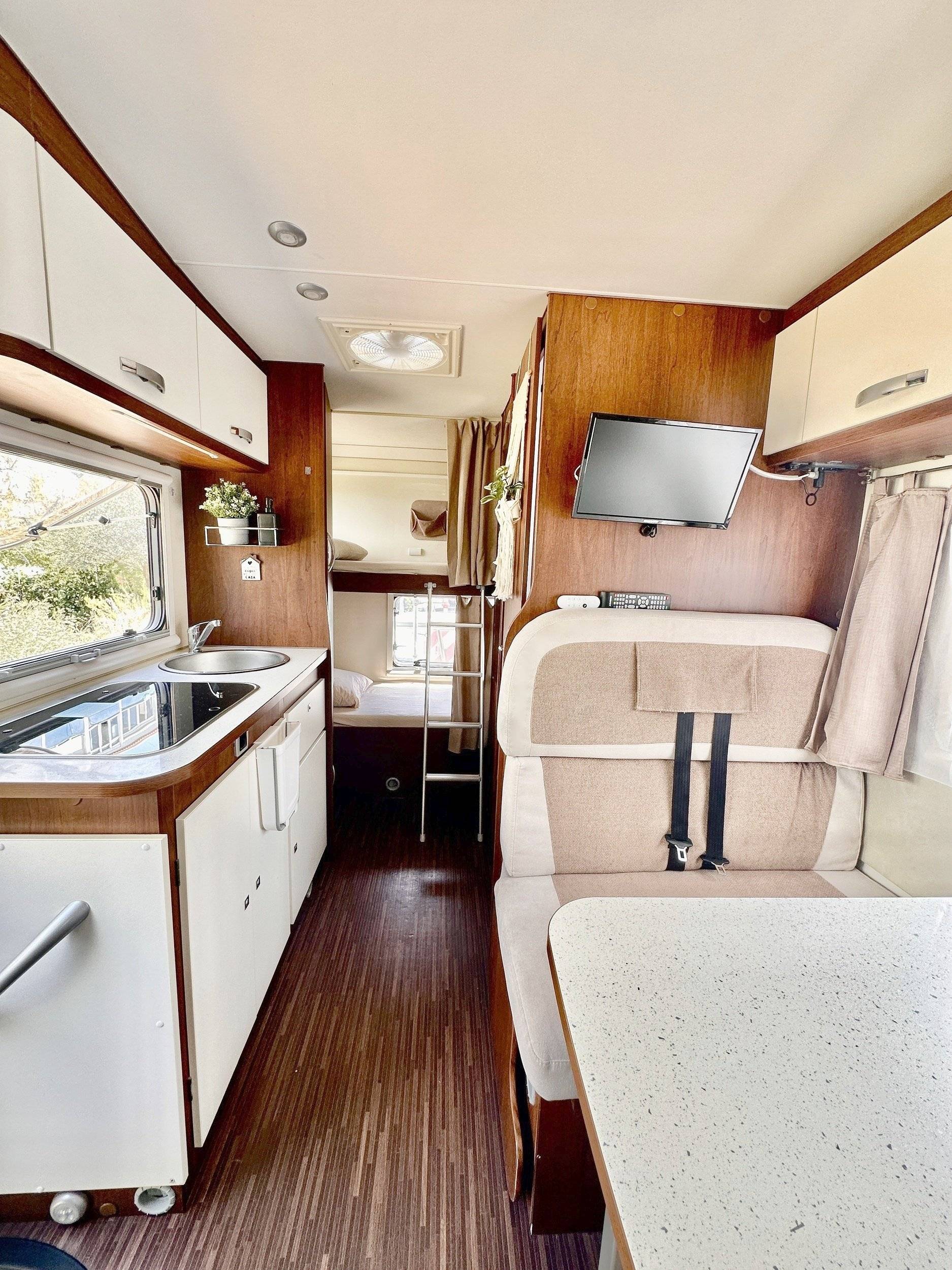 Elnagh Elnagh  Baron