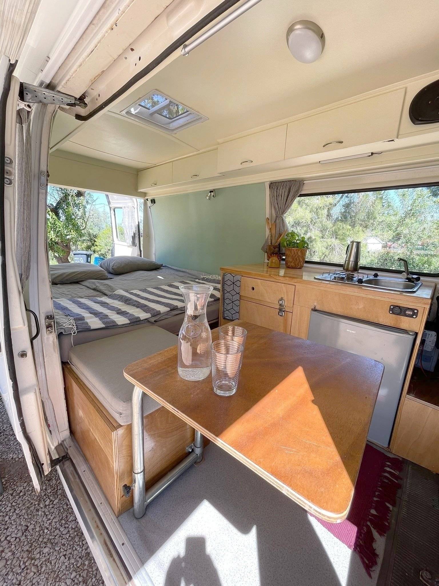 Simone Mercedes 210D 