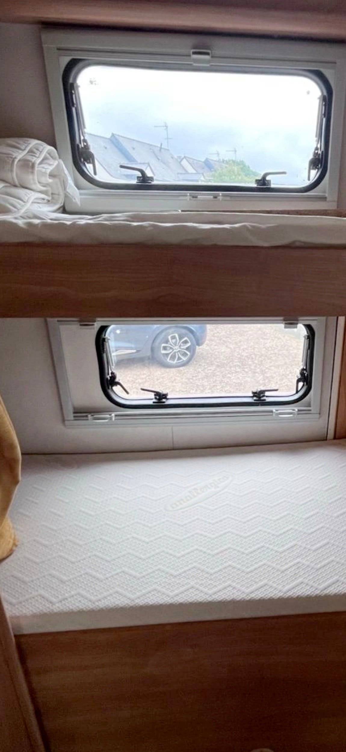 Couchages Ford rimor katamarano - Yescapa