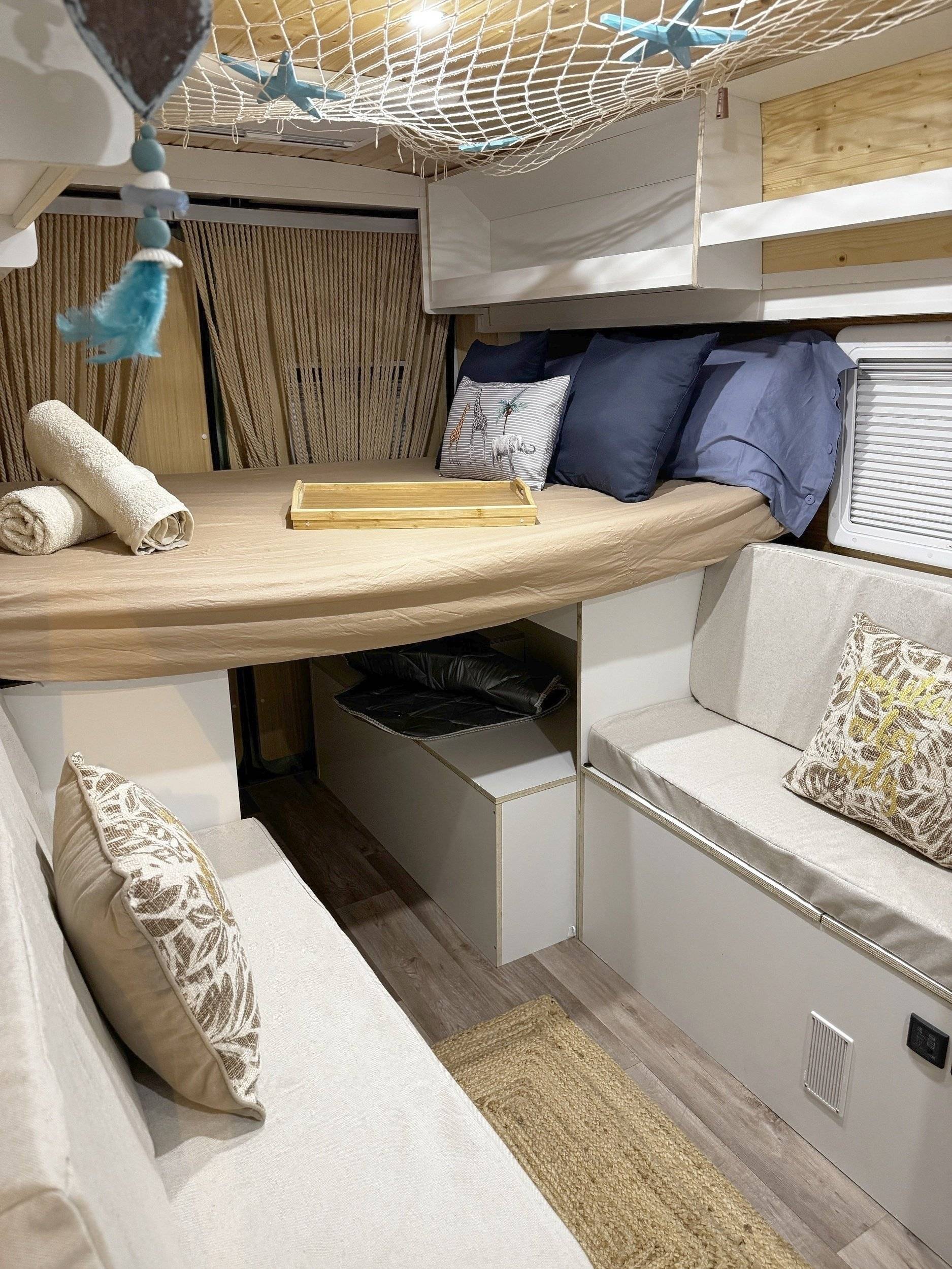 Adria Jumper 1,6 l Blue HDI 95 ch