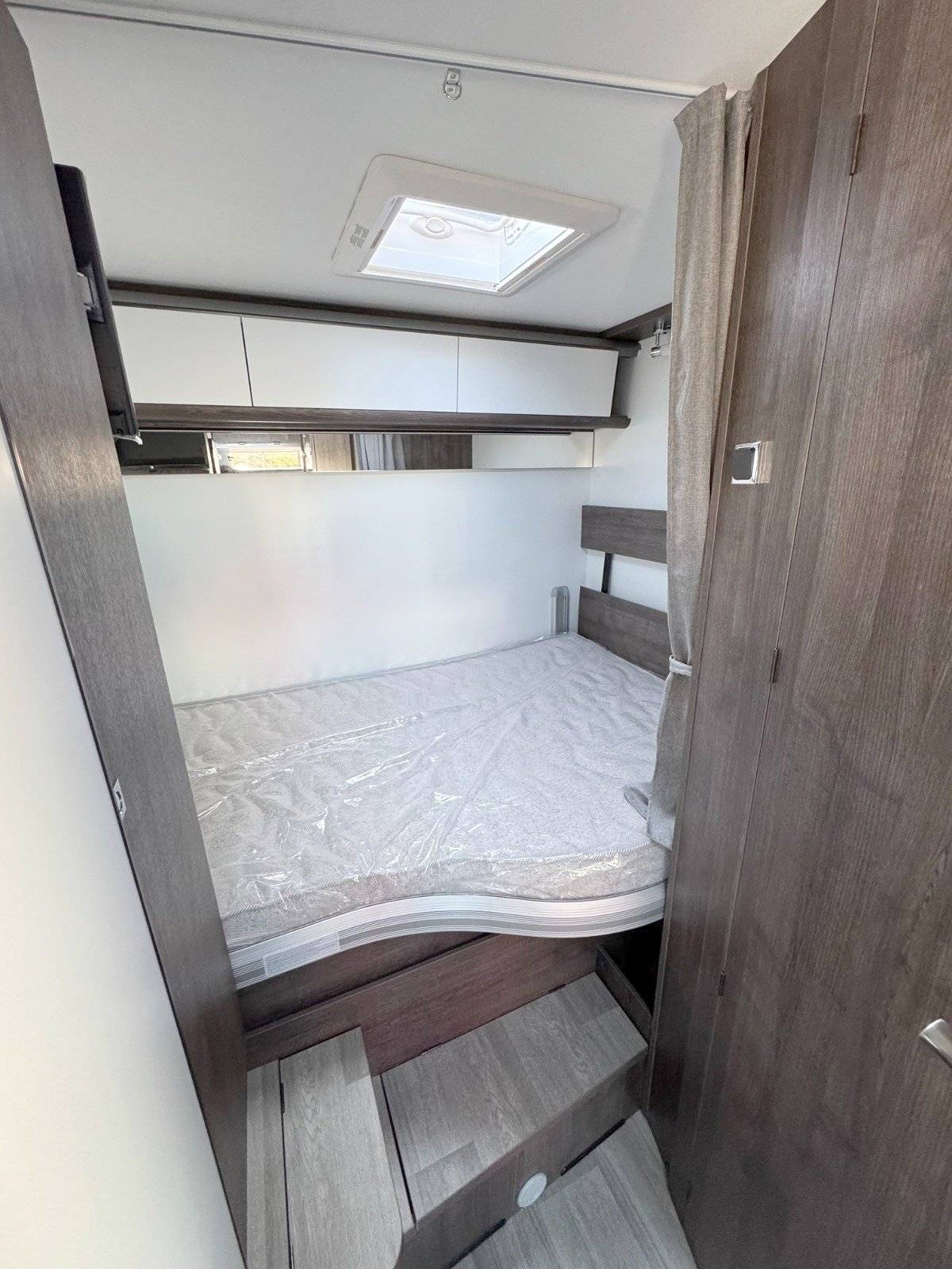 Benimar Tessoro 440UP