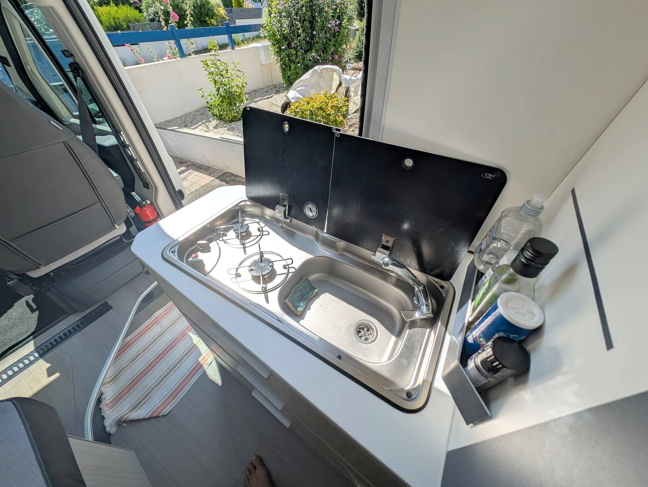 Adria adria twin axess 600 sp family