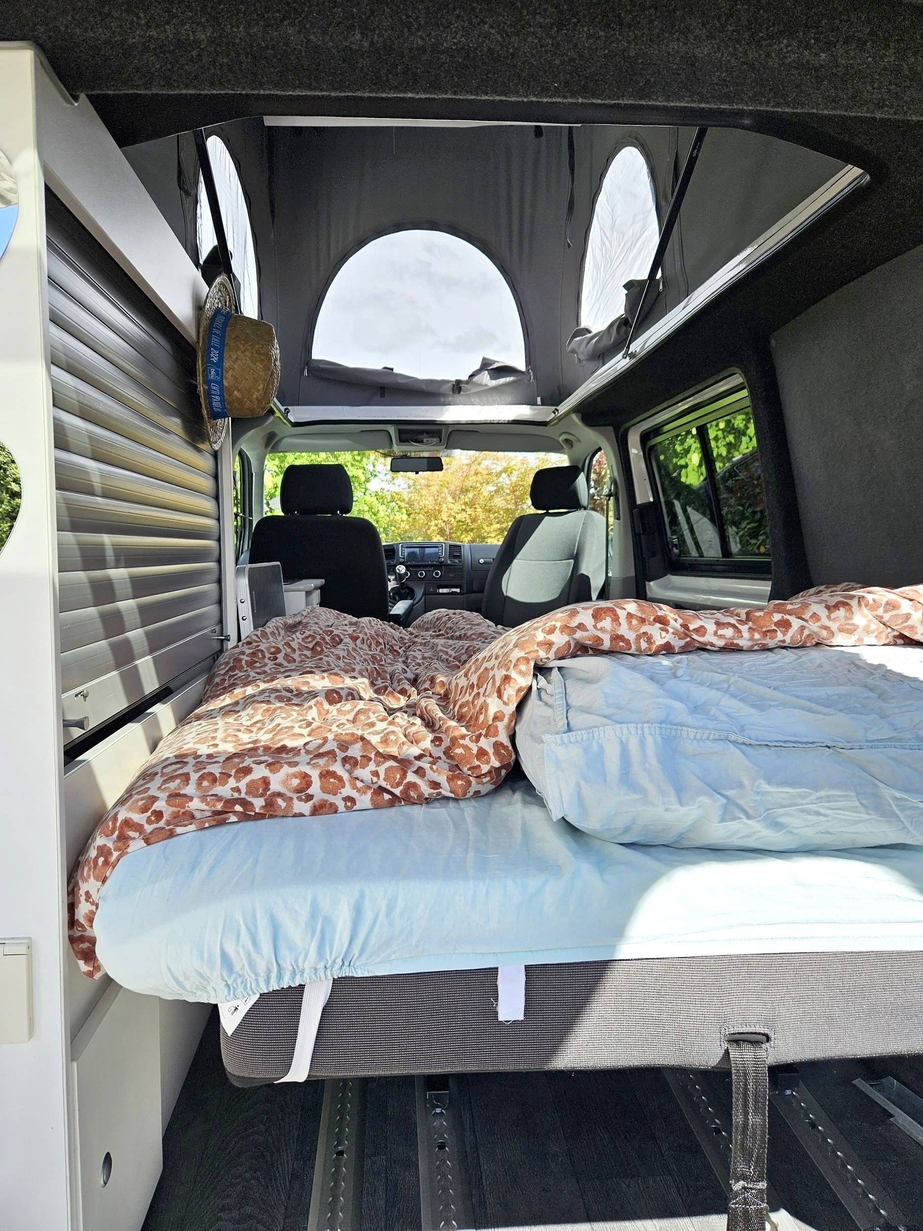 Letti Volkswagen T5 2 l 102 ch - Yescapa