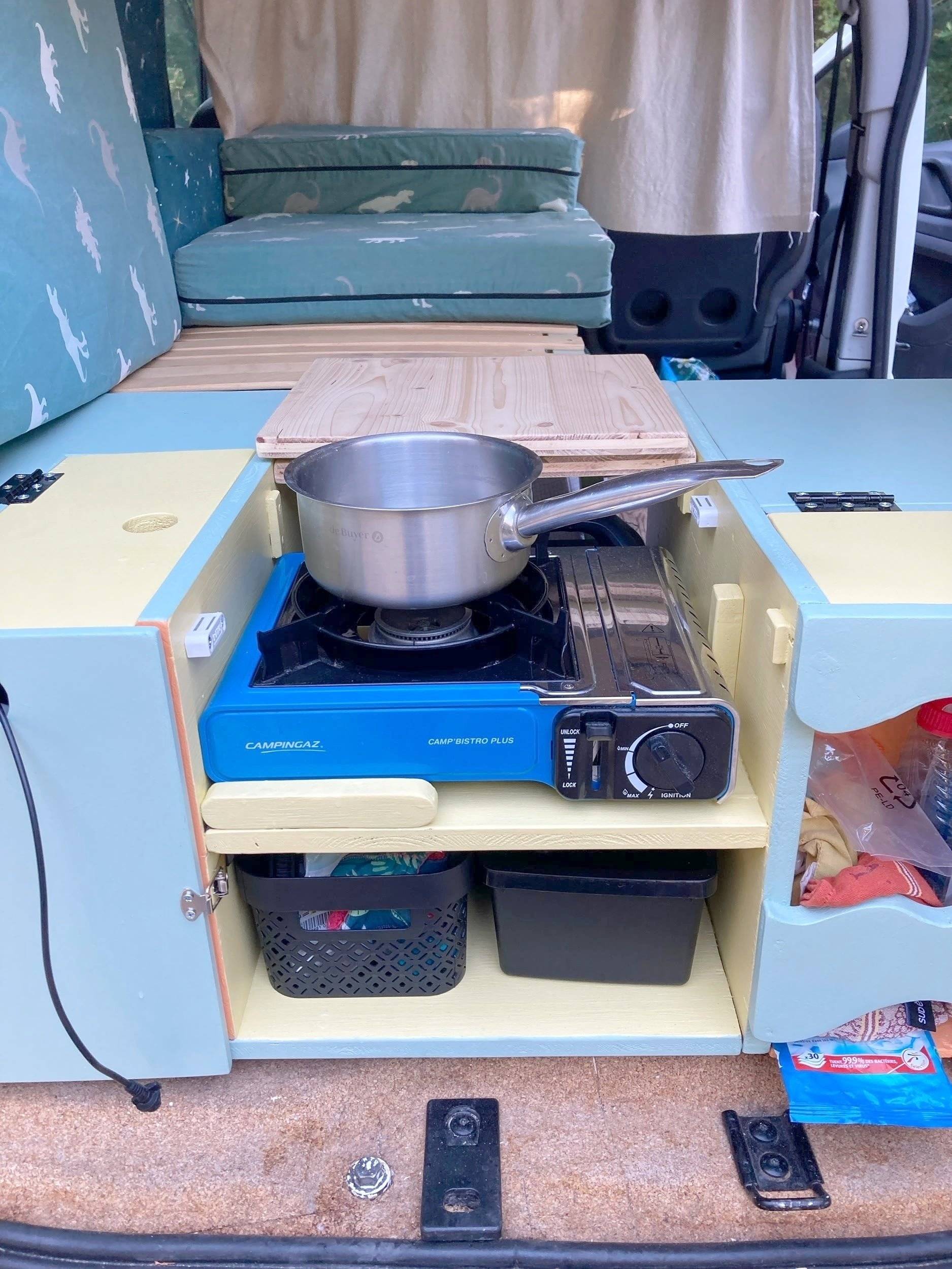 Angolo cucina Citroën Berlingo - Yescapa