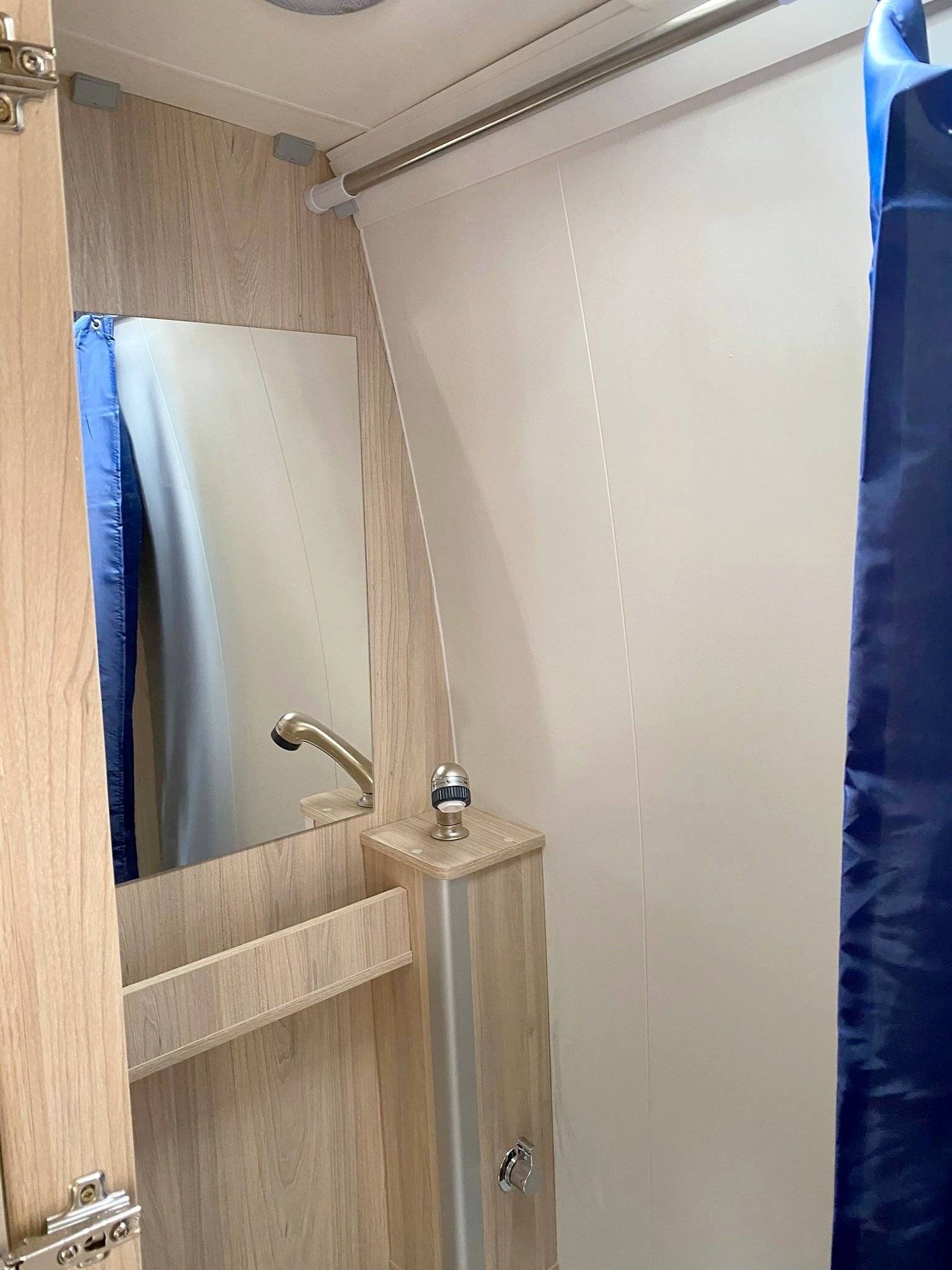 Adria 710 Sc Supreme