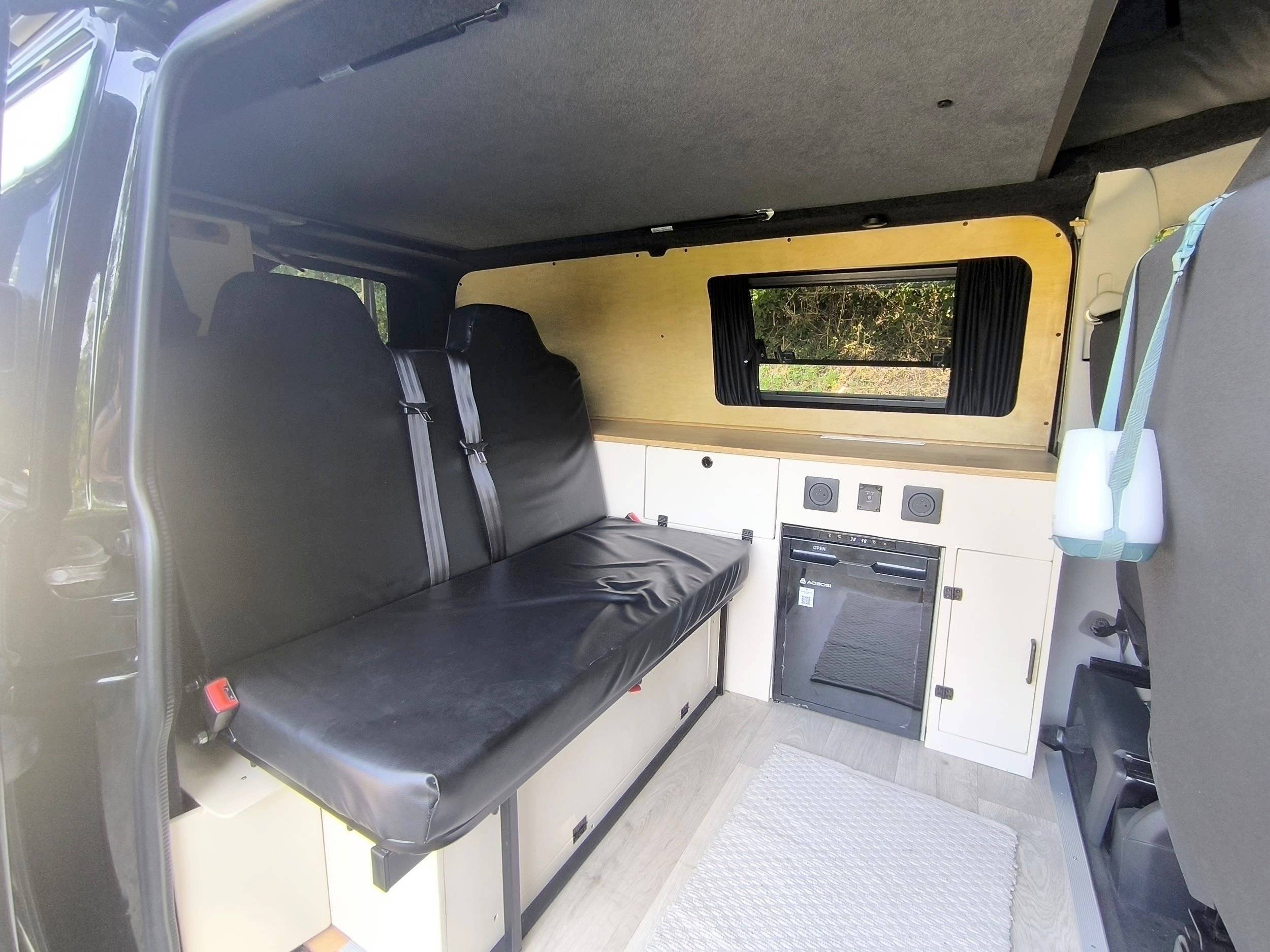 Volkswagen T6 Court L1H1 2 l 102 ch