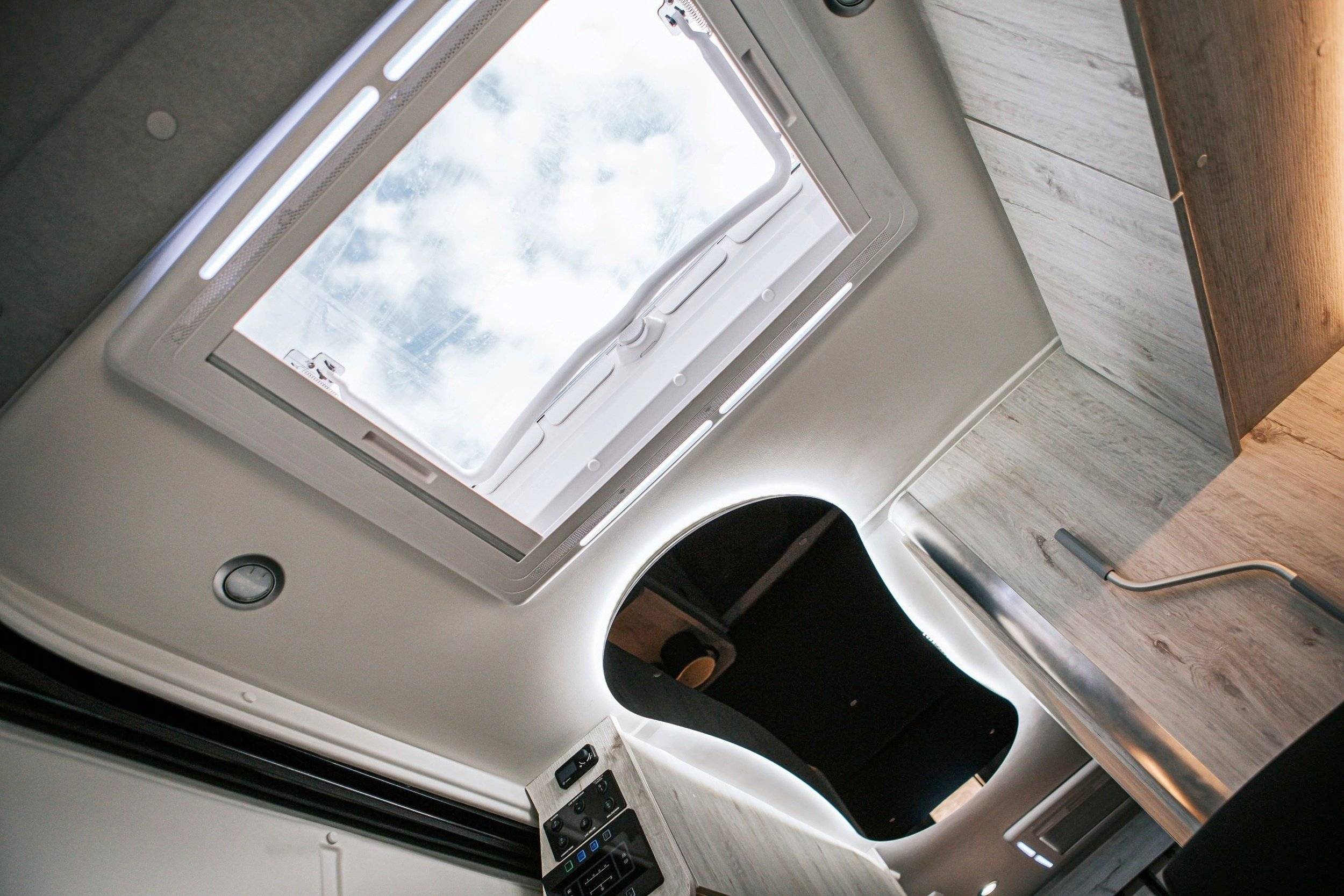 Camper Track Camper Eurogaza