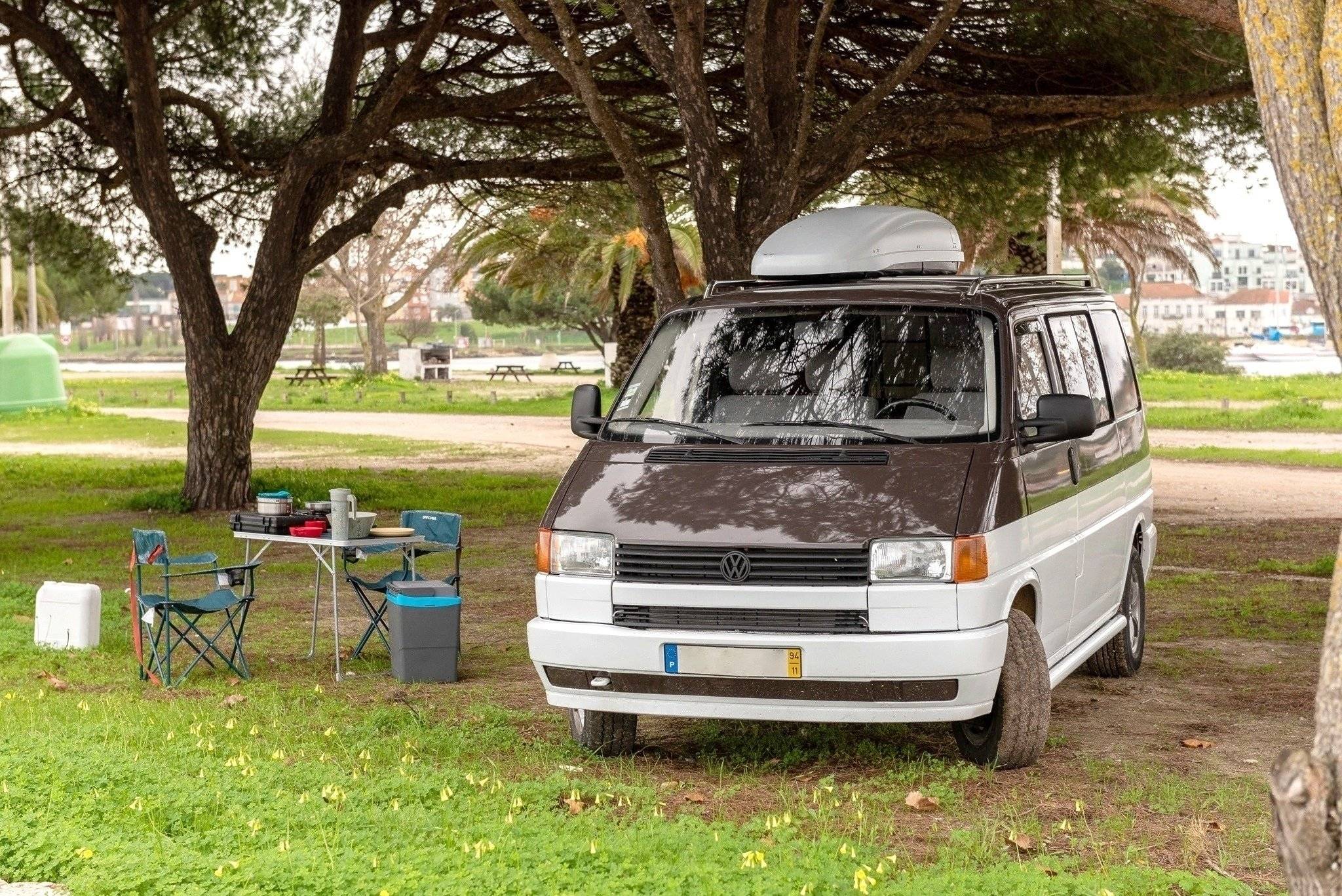schräge Vorderansicht Volkswagen 2,4 D - Yescapa