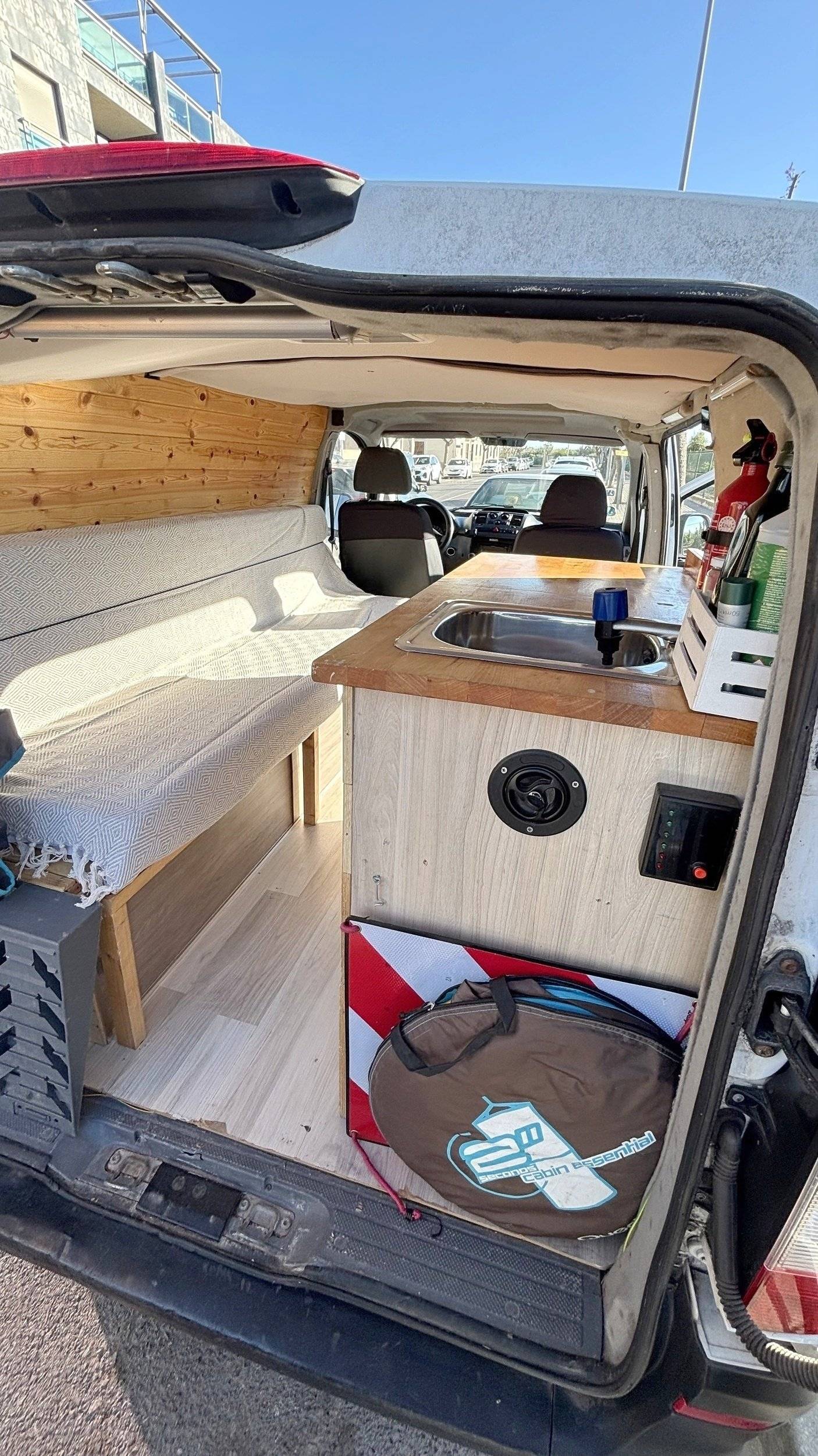 Comedor Mercedes Vito - Yescapa