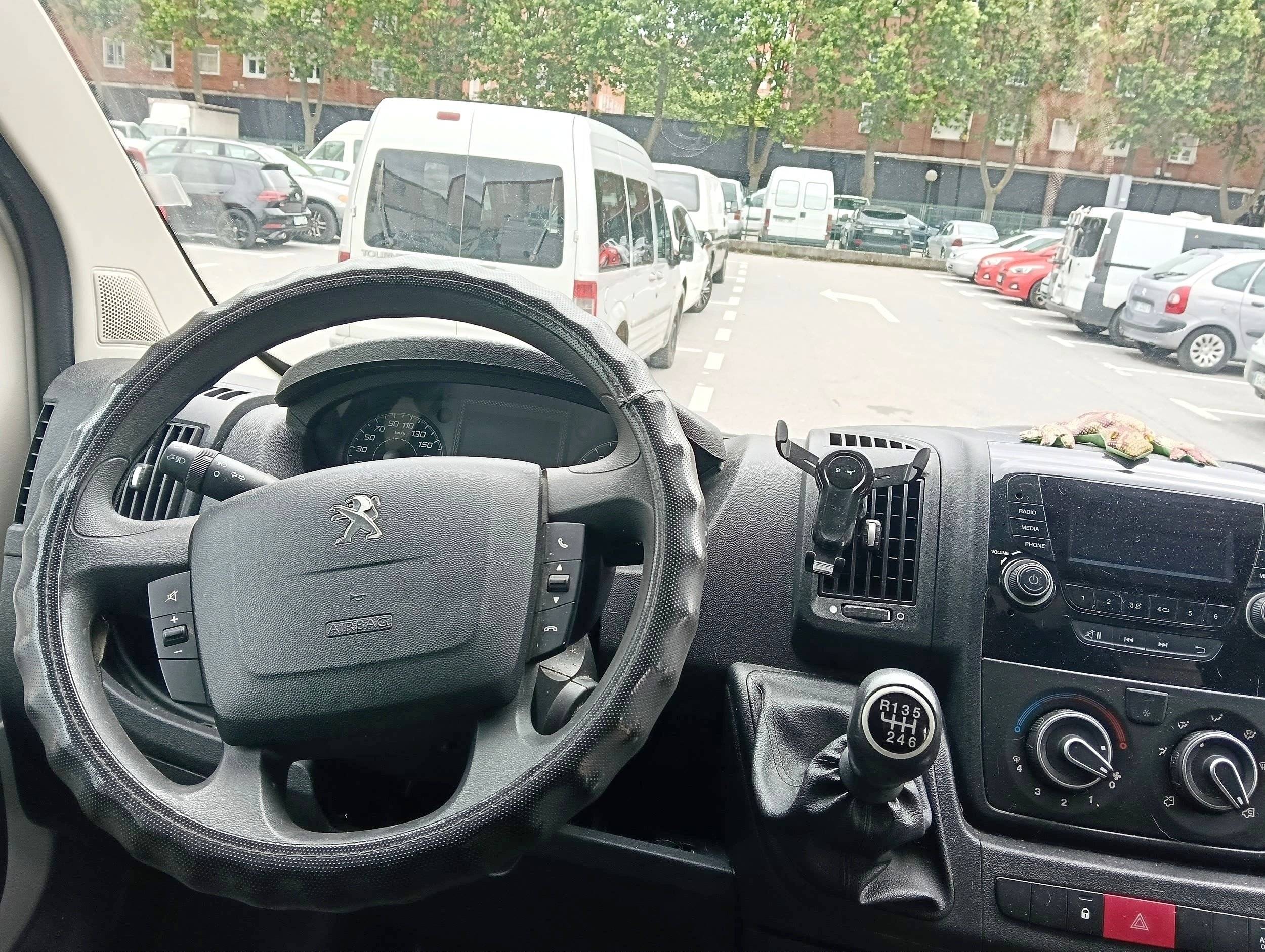 Peugeot Boxer 2,2 l hdi 130 ch