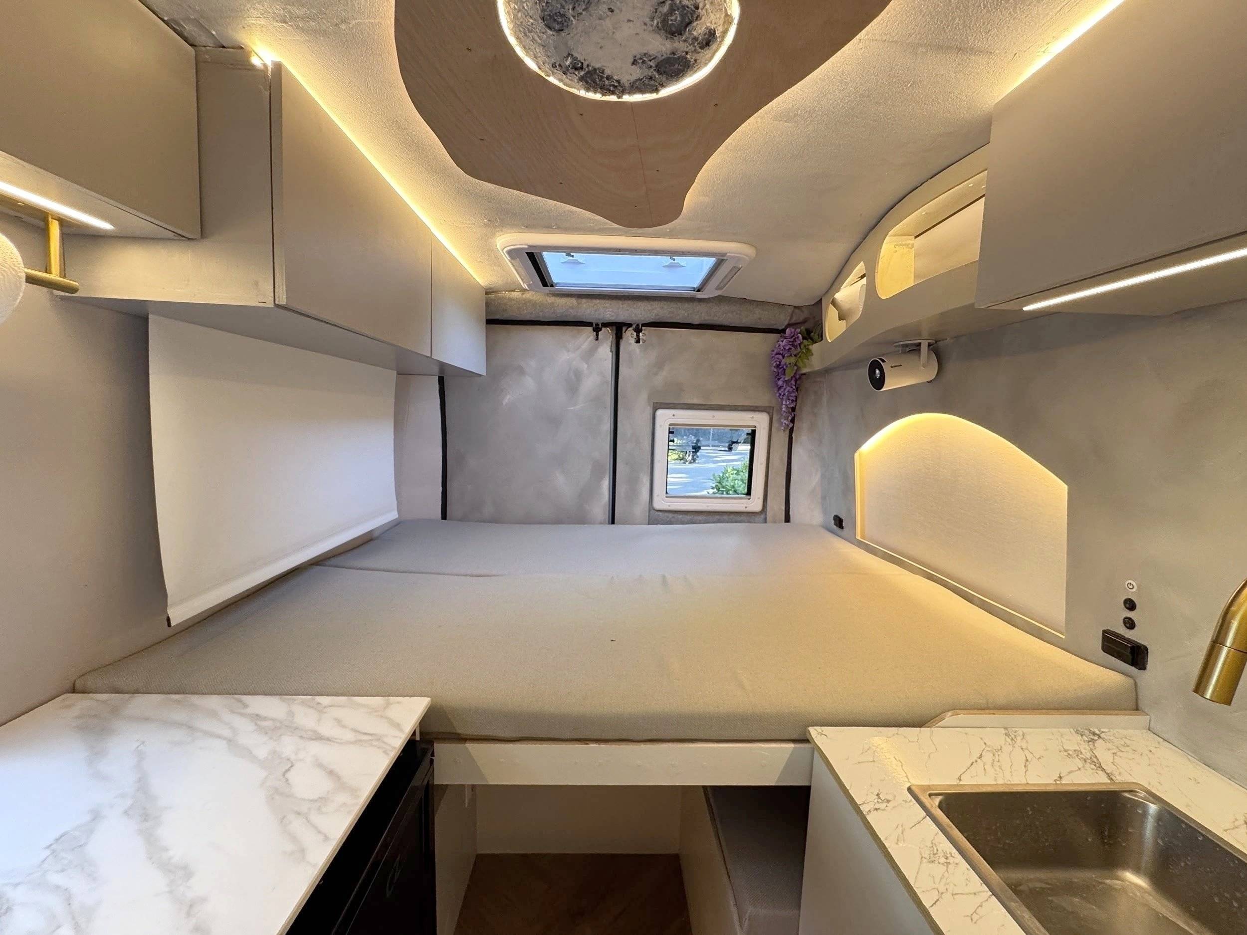 Plazas en cama Peugeot Boxer 2,2 l 130 ch - Yescapa
