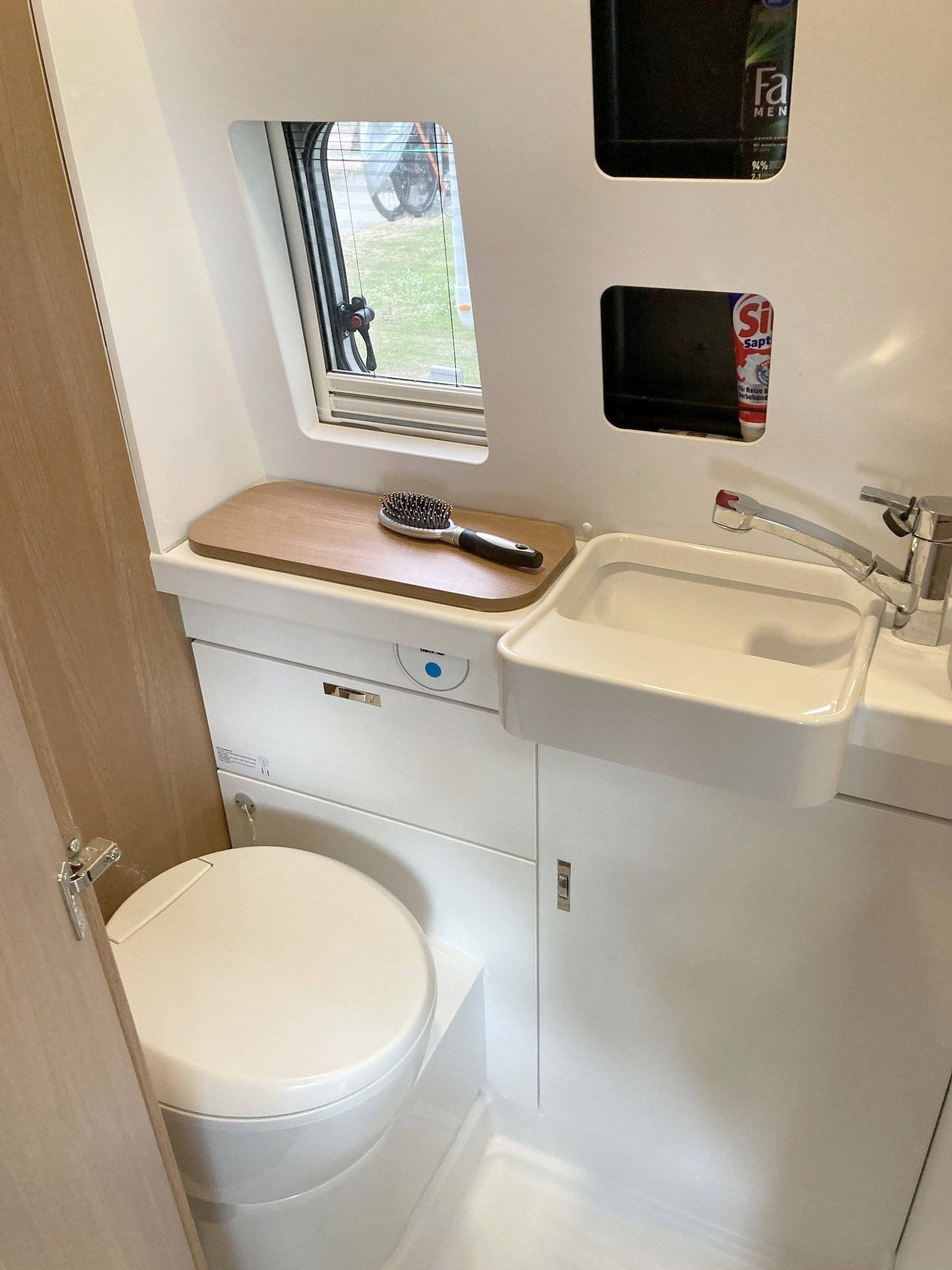 Weinsberg CaraBus  600 MQH- rooftop Air-con