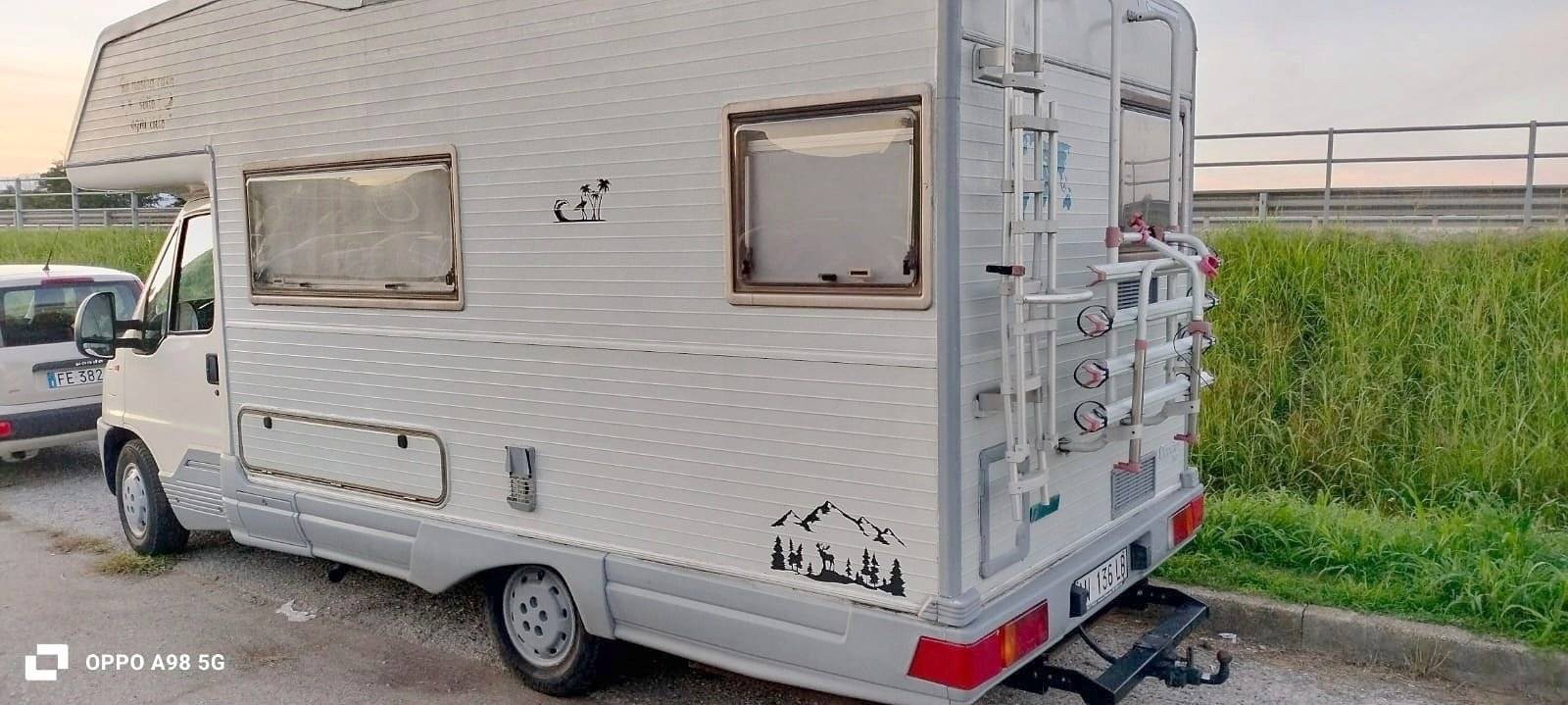 Voorkant 3/4 Fiat Fiat ducato - Yescapa