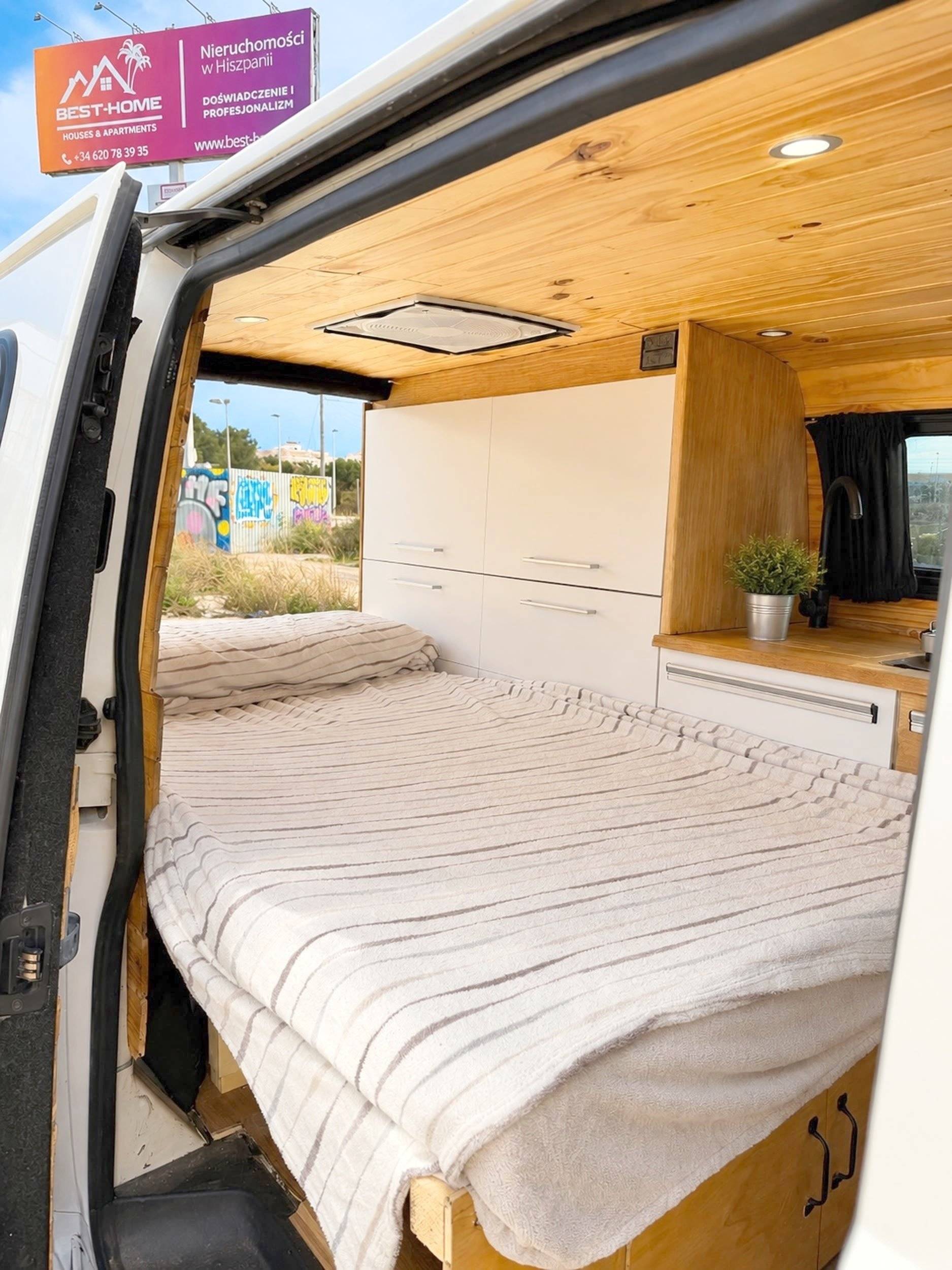 Van 