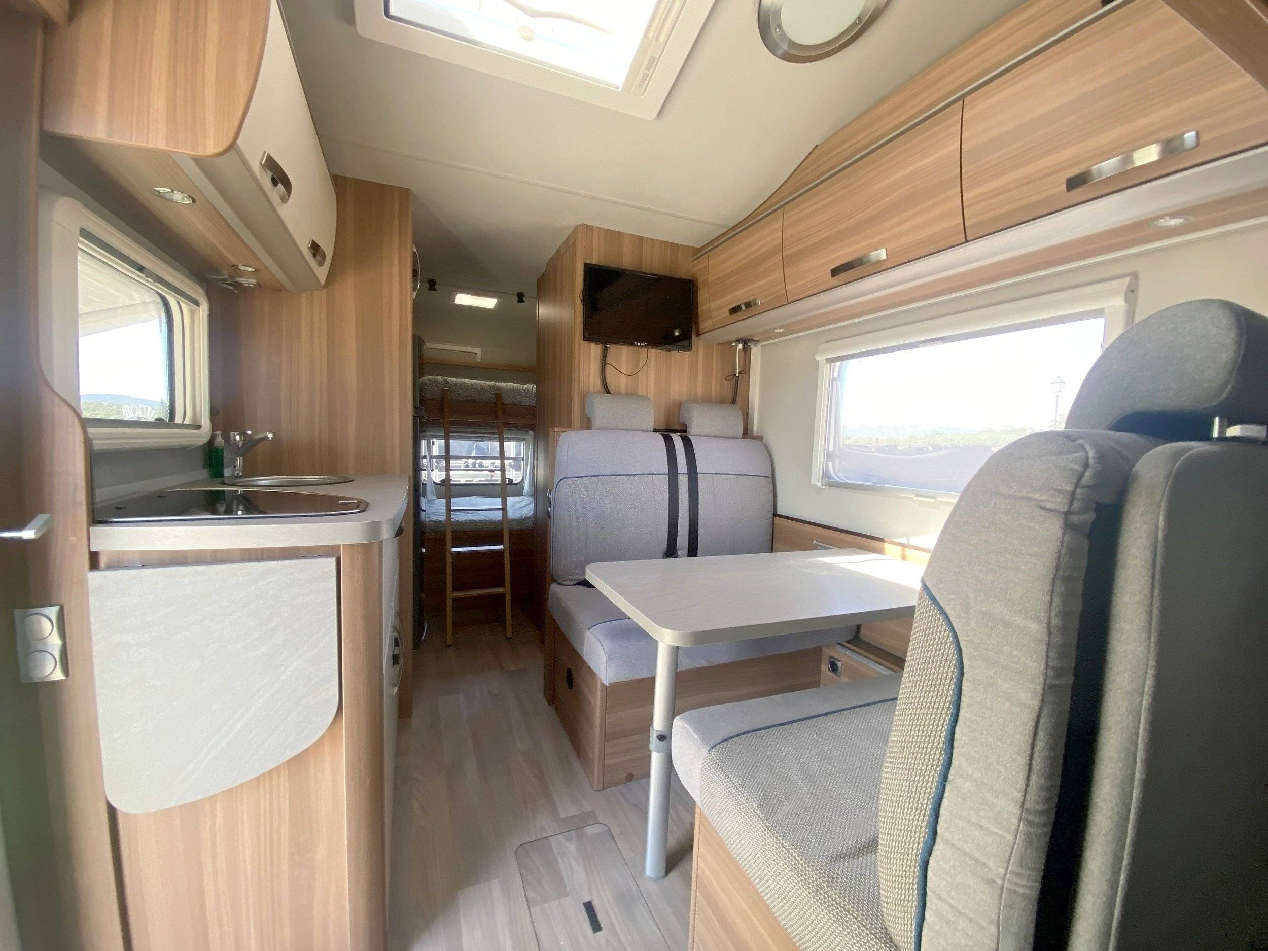 Weinsberg Carahome 600 DKG