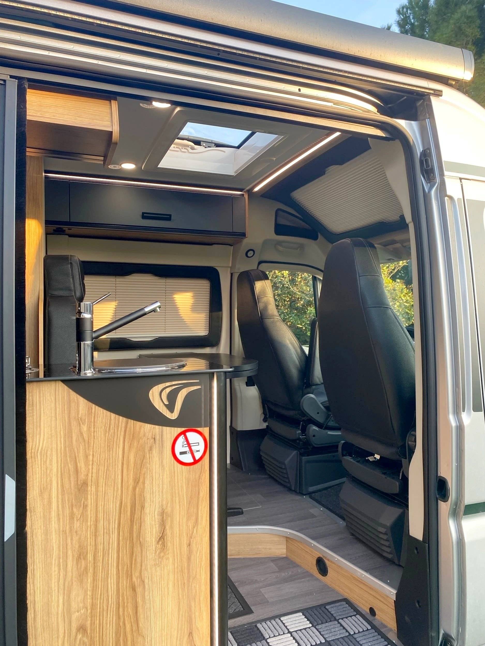 FONT VENDOME Leader Camp Duo