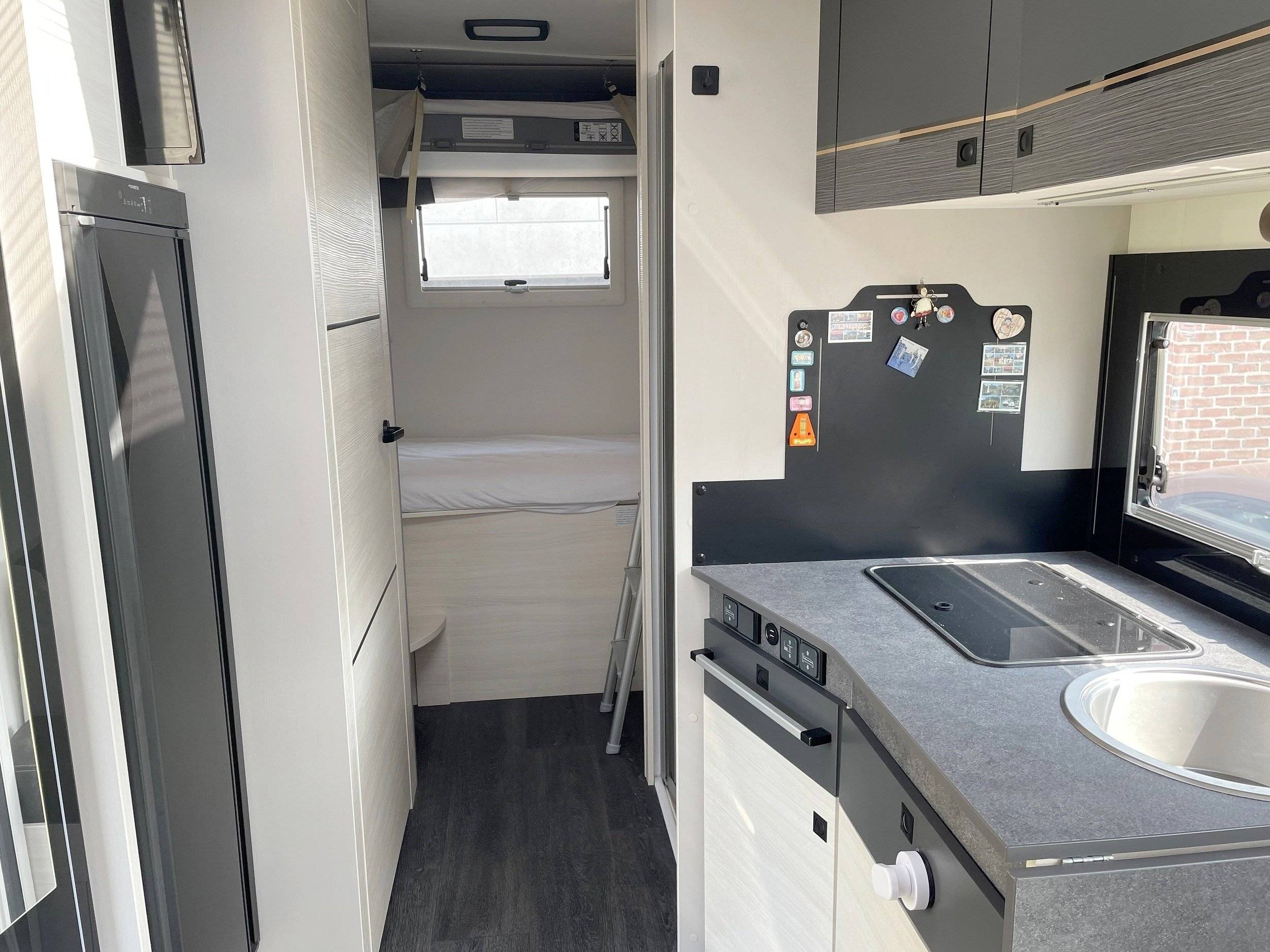 Challenger 380 Graphite Premium