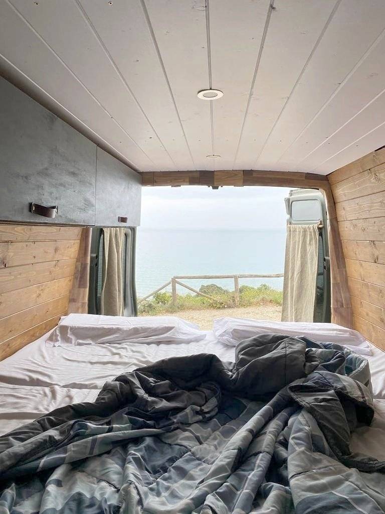 Custo Van Iveco Daily 35S16A8V,Hi-Matic,Klima,ZV,Radio BT