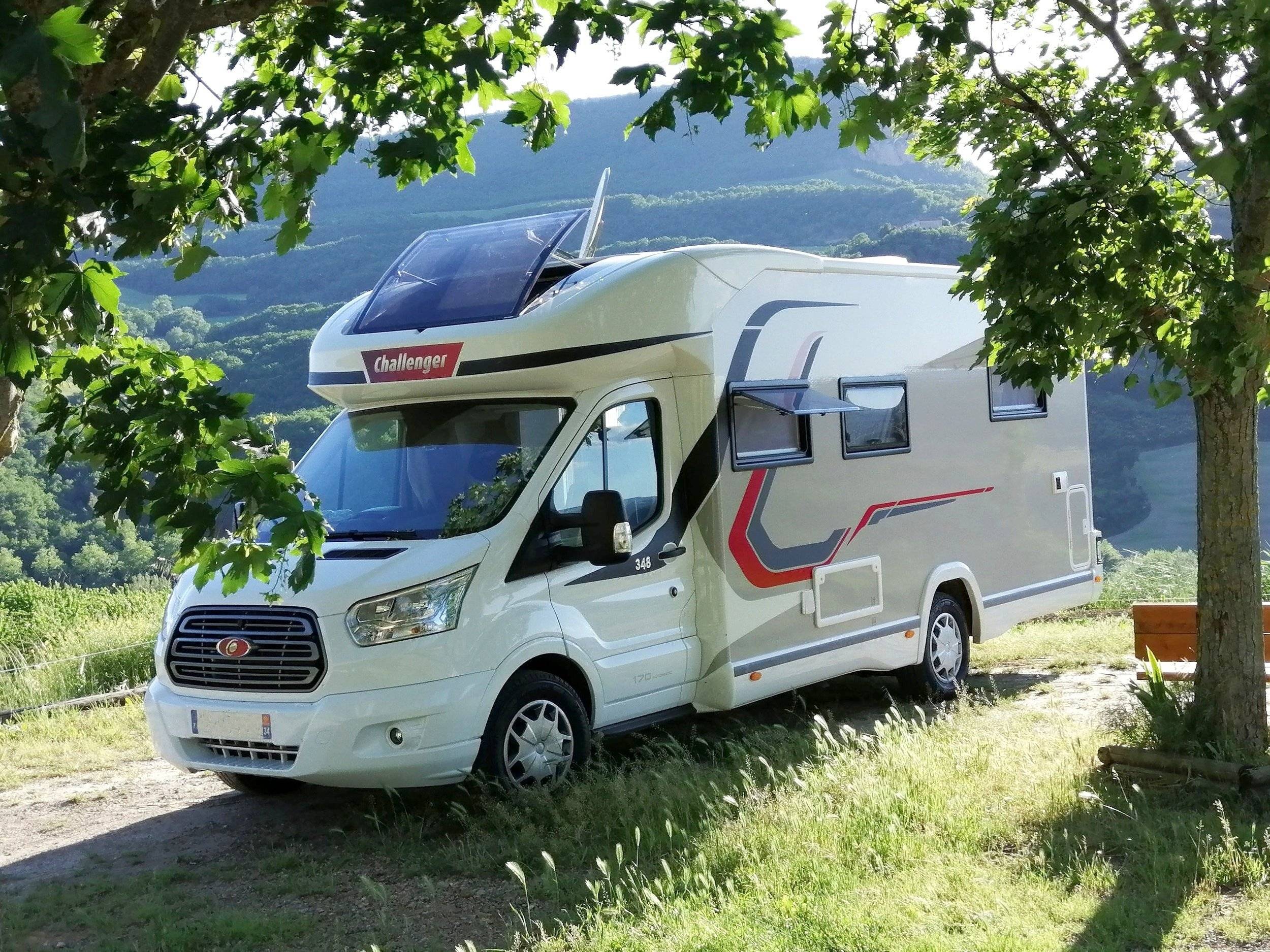 Challenger 348 XLB Graphite