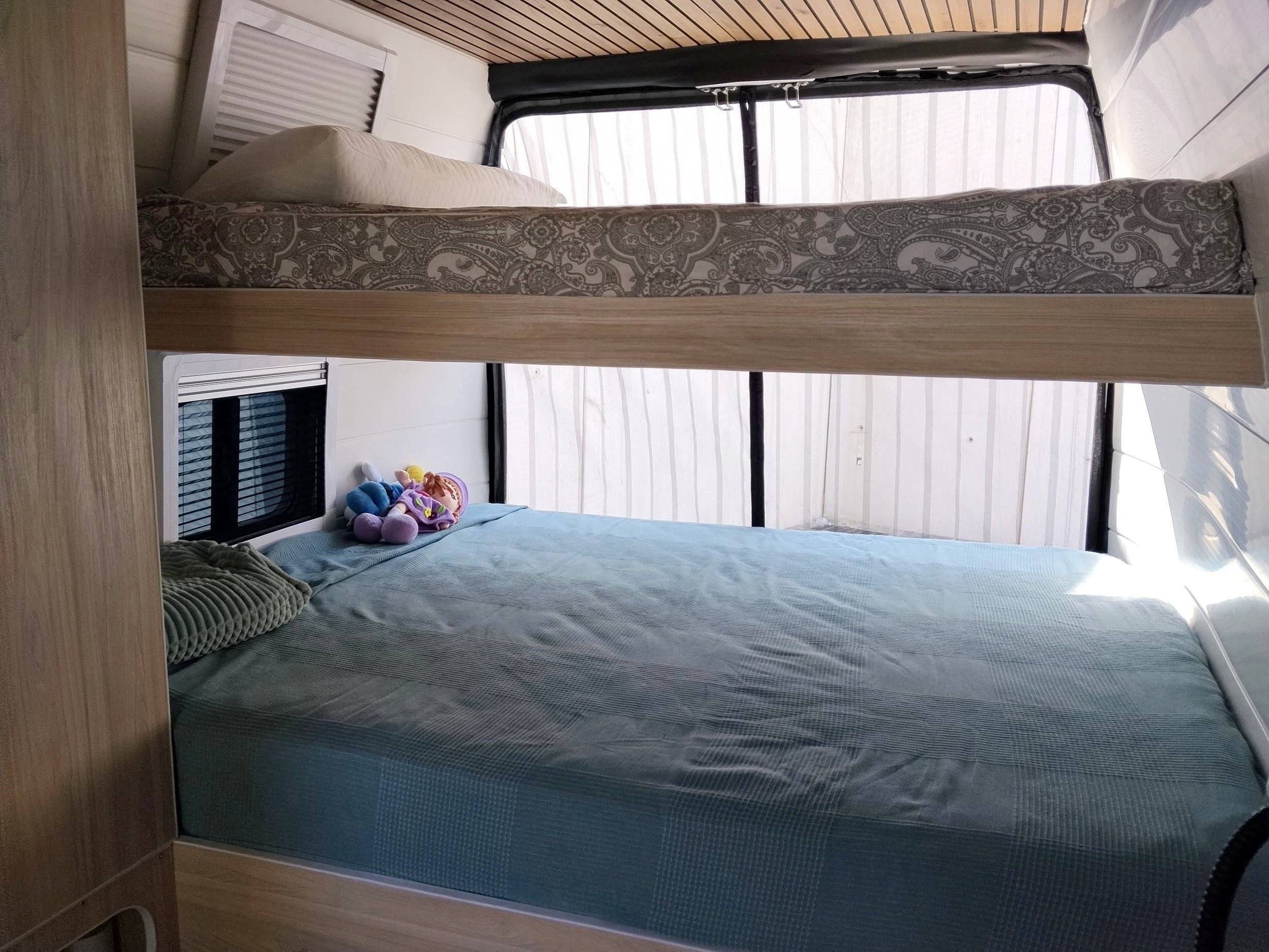 Berth Fiat Ducato 2,3 l 130 ch - Yescapa