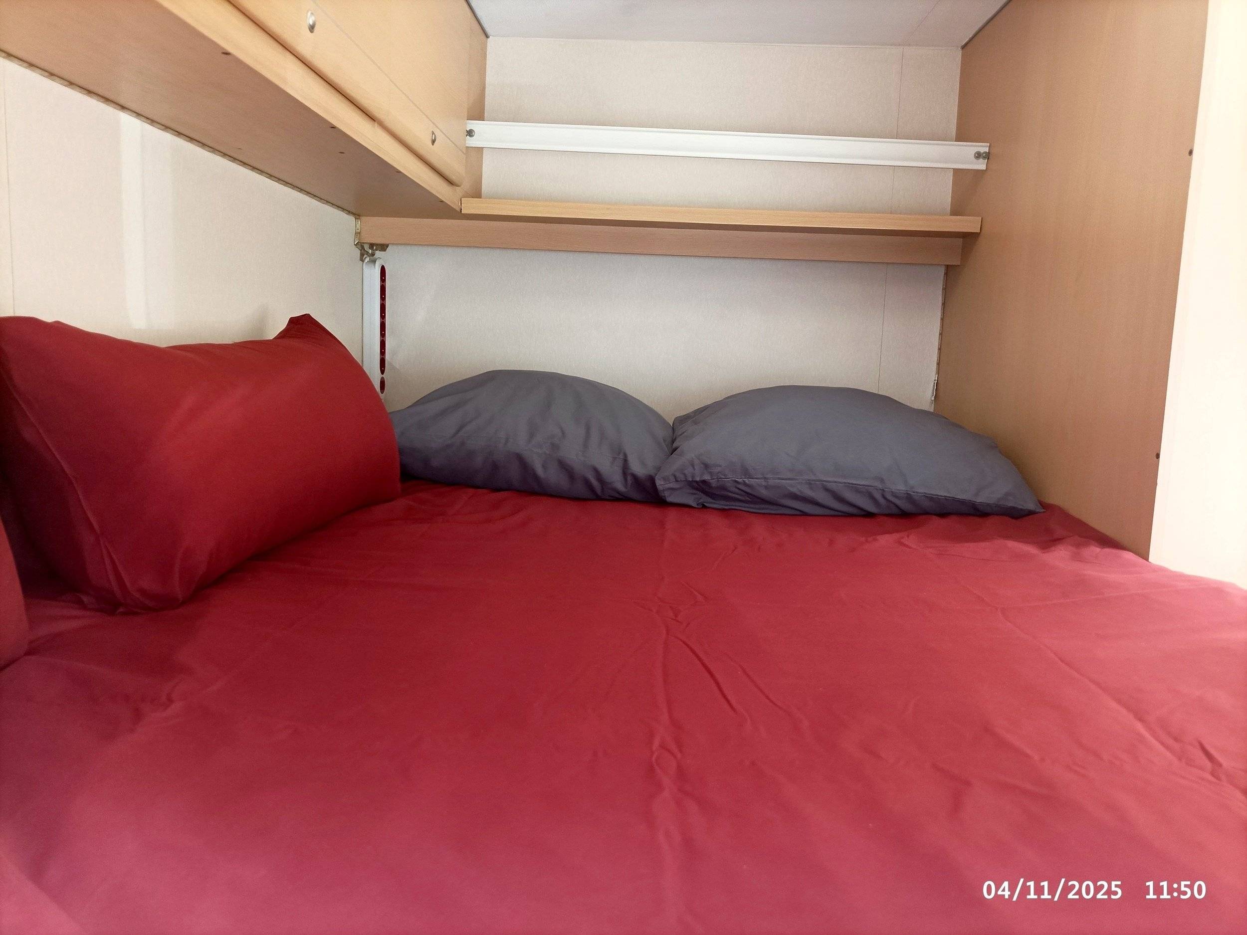 Letti Ford Transit 2,2 l TDCi 130 ch. - Yescapa