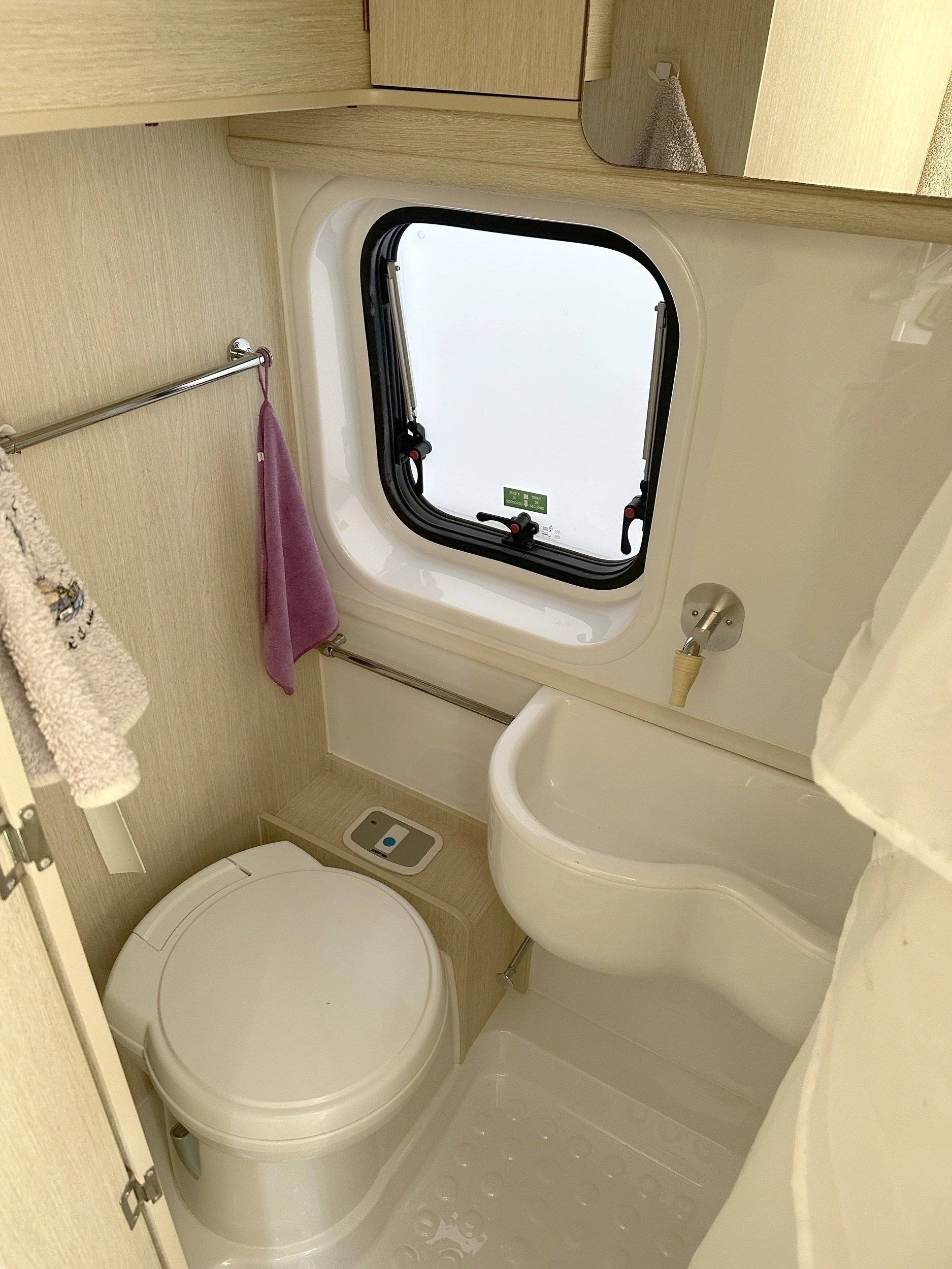 Chausson 2,3 l 130 ch.