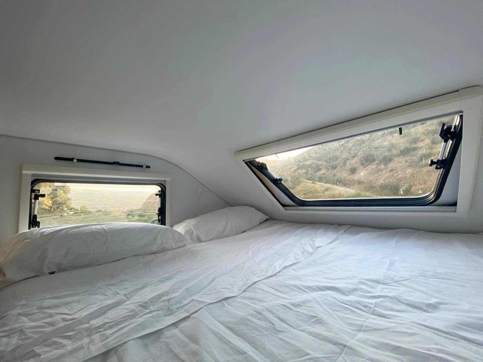 Adria Sunliving A75DP