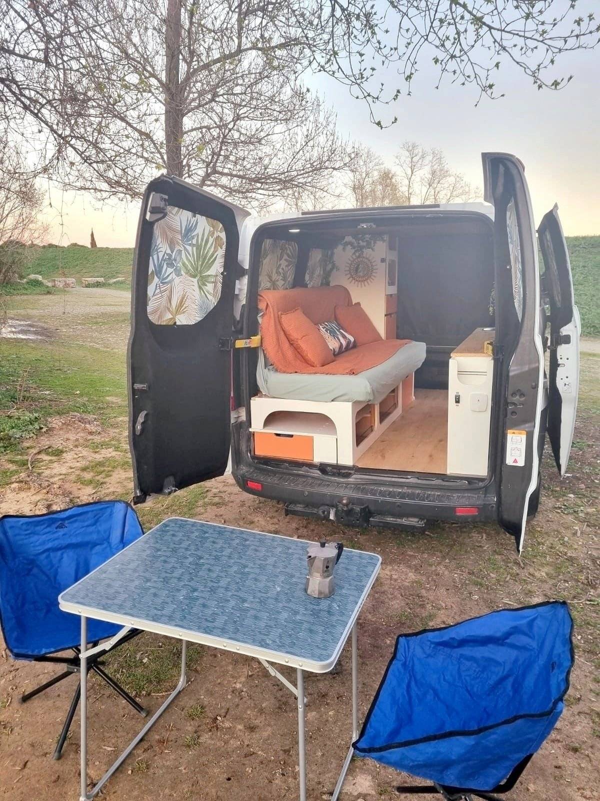 Ford Custom 2,2 l 125 ch