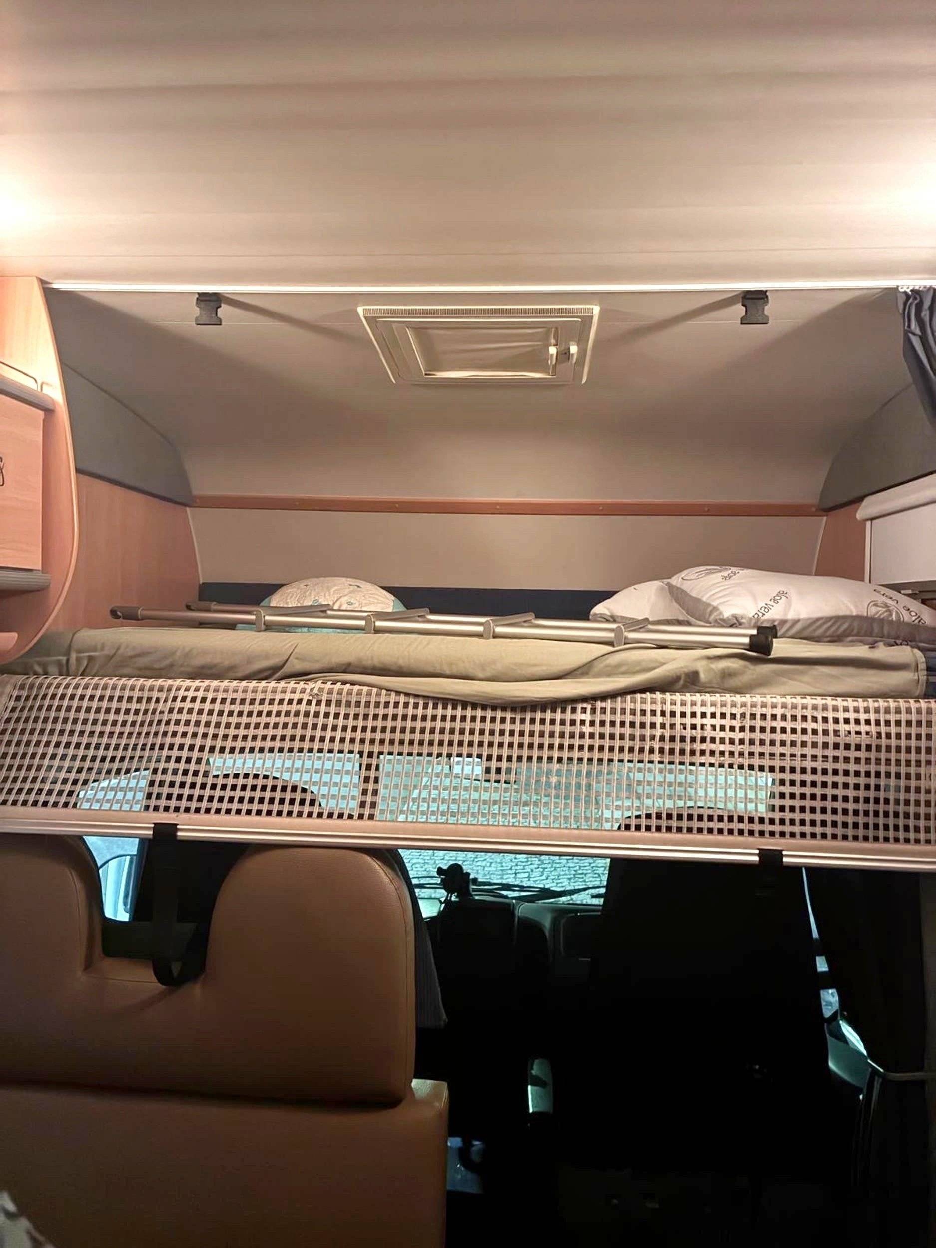 Berth Fiat Ducato 2,3 l 115 ch - Yescapa