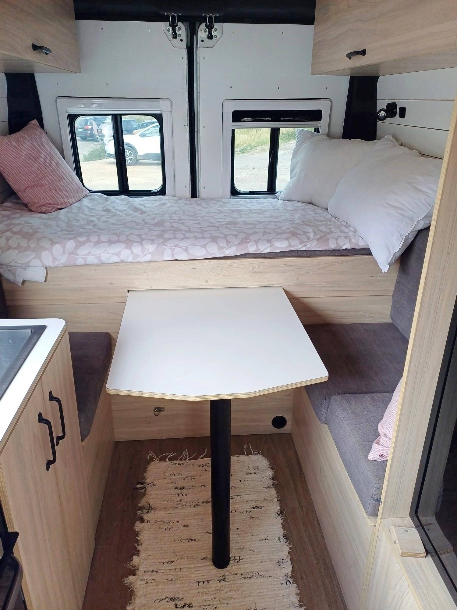 Coin repas Iveco Fiat ducato - Yescapa