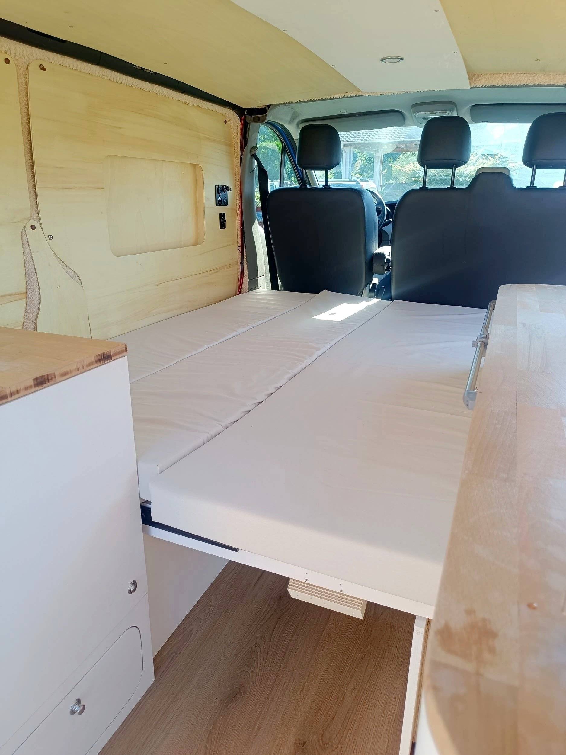 Letti Renault Trafic 2 l 90 ch - Yescapa