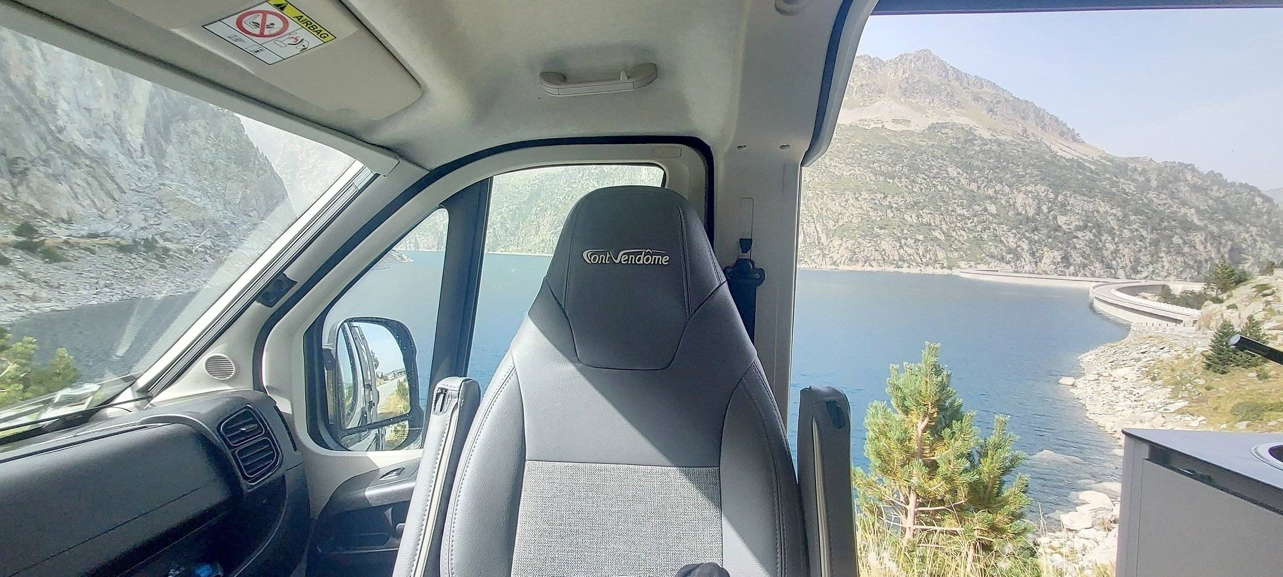 Font Vendôme Font vendôme Leader Van Duo