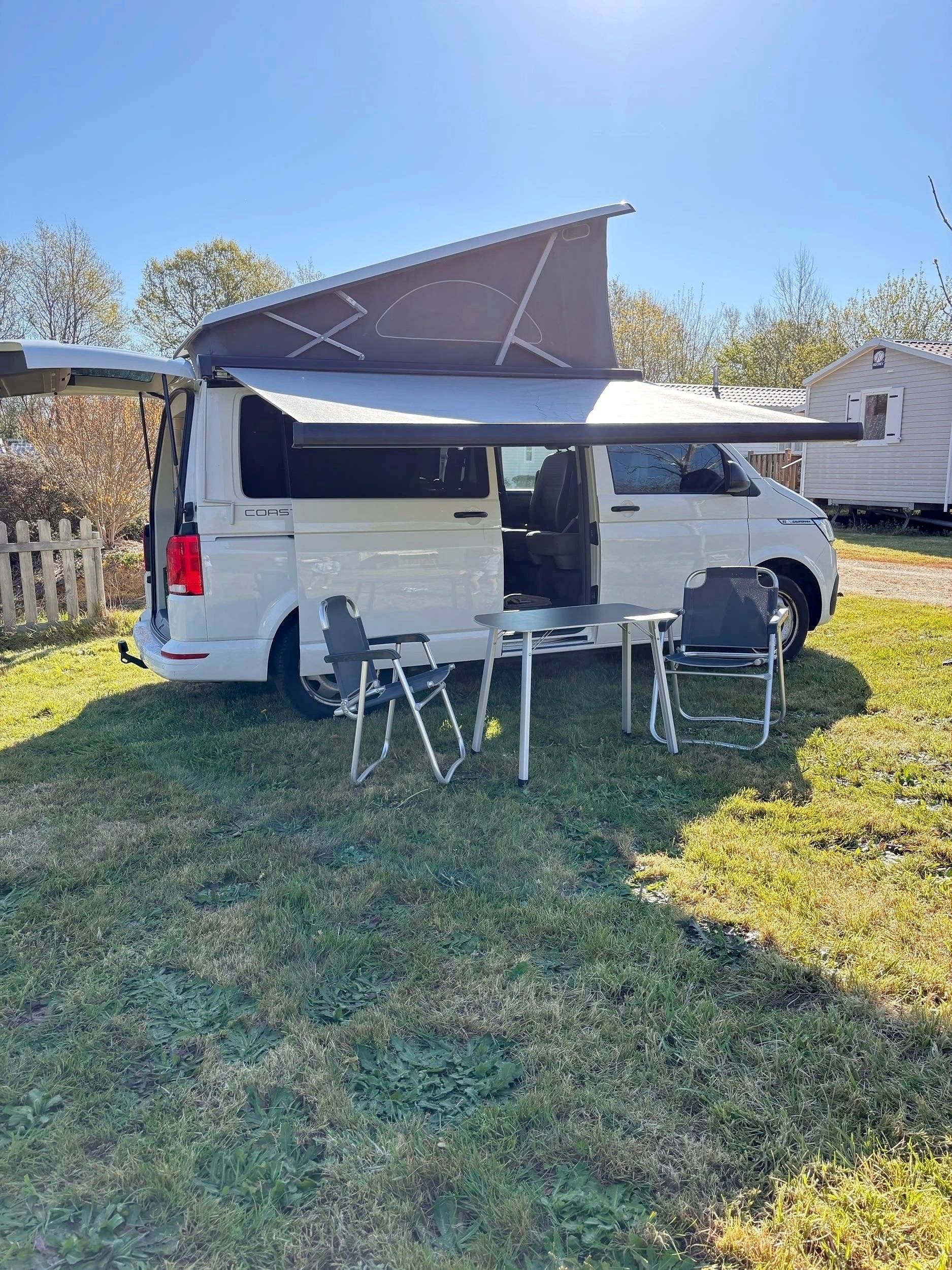 Volkswagen T6 California Coast