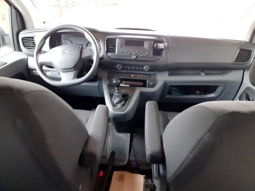 Driver's compartment Citroën aventourer - Yescapa