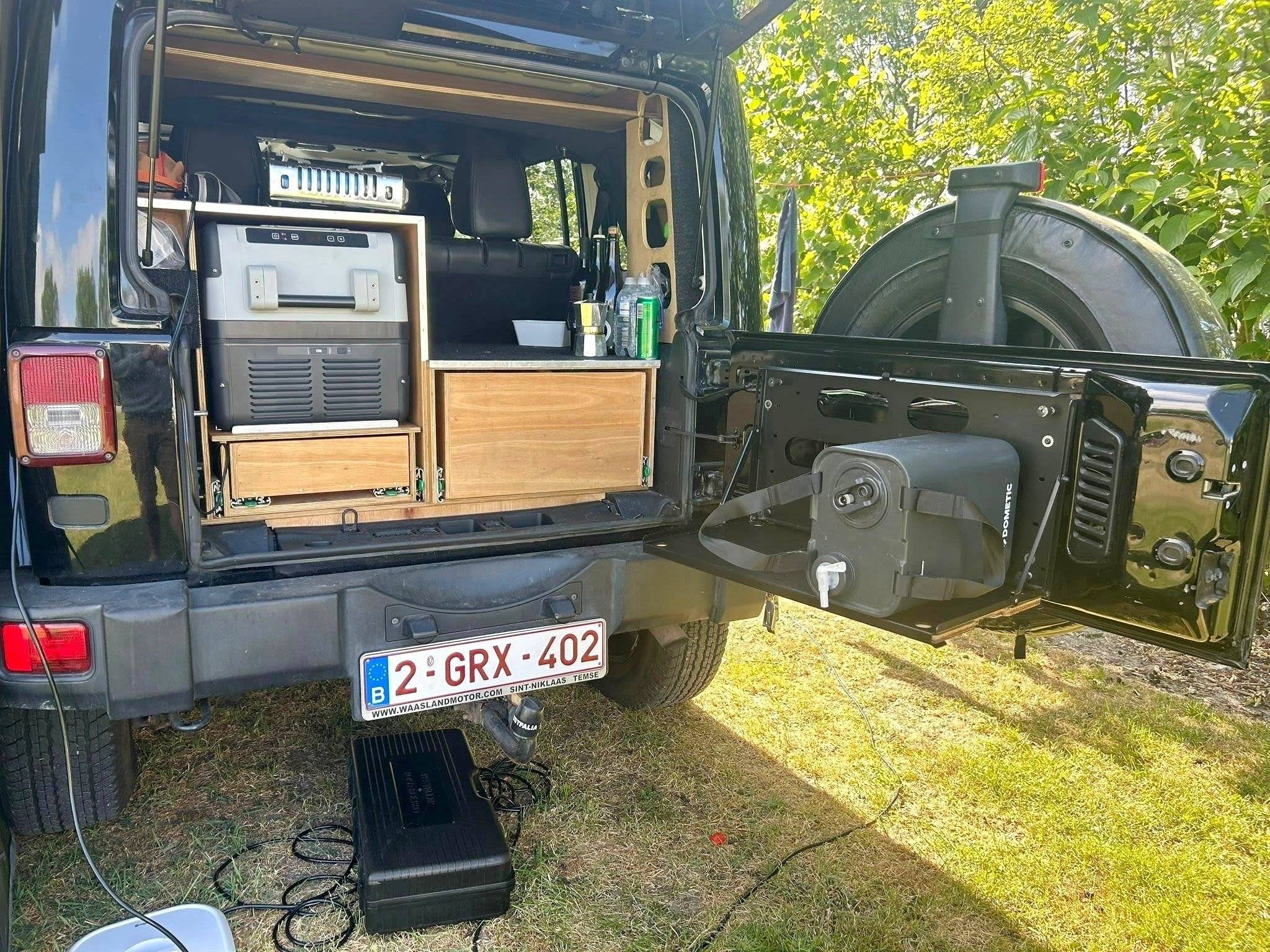 JEEP 